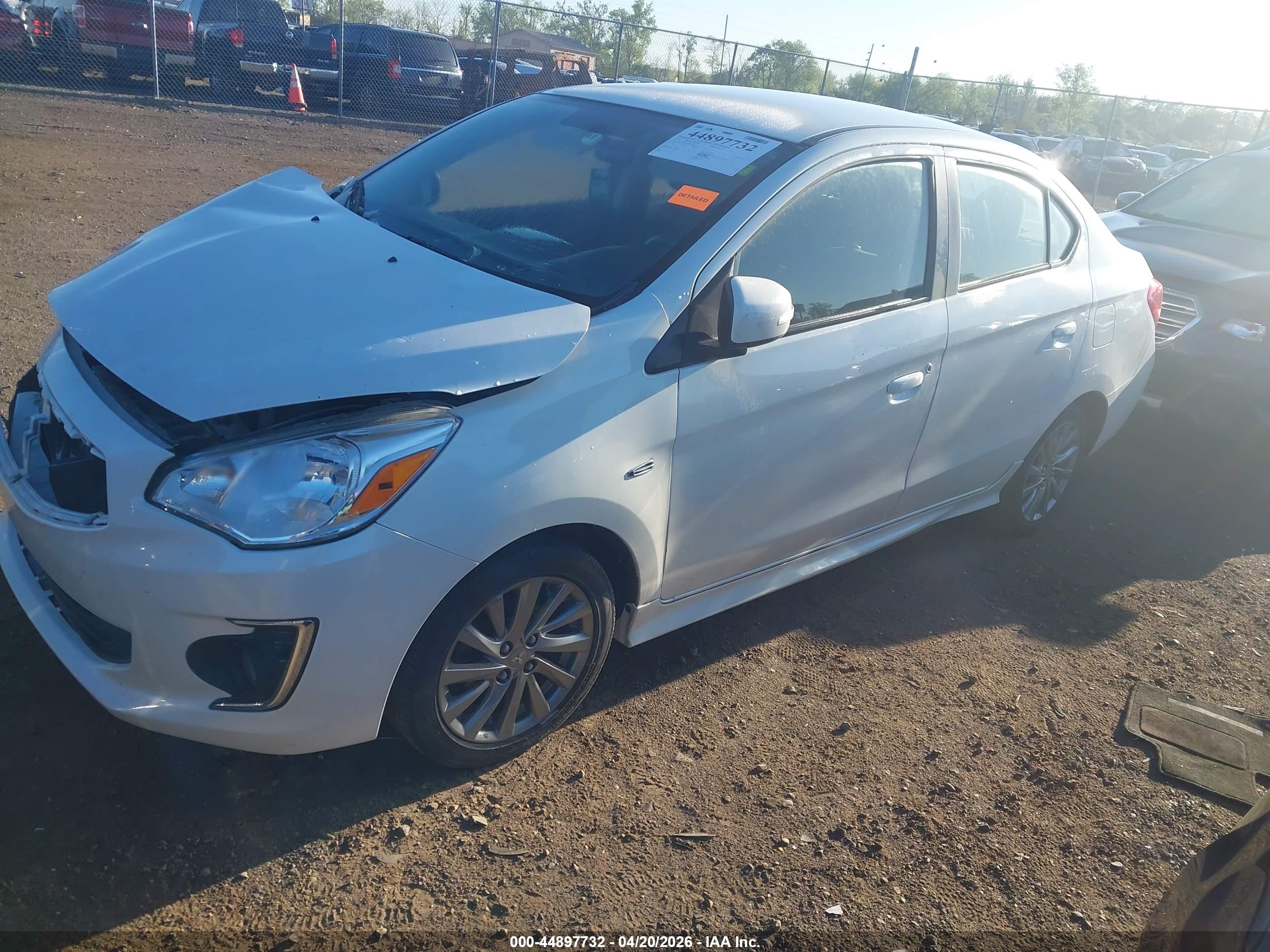 MITSUBISHI MIRAGE image 2