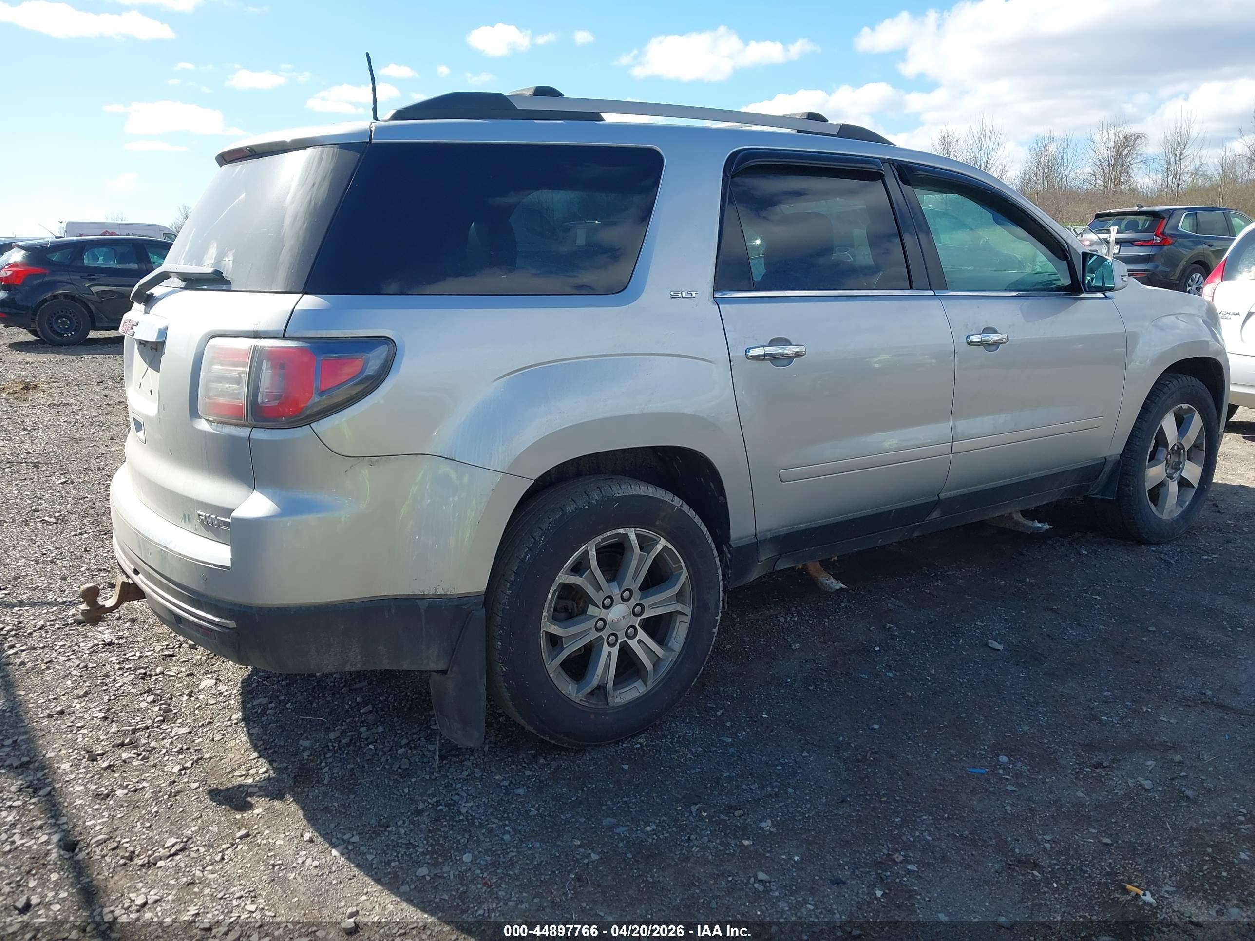 GMC ACADIA image 4