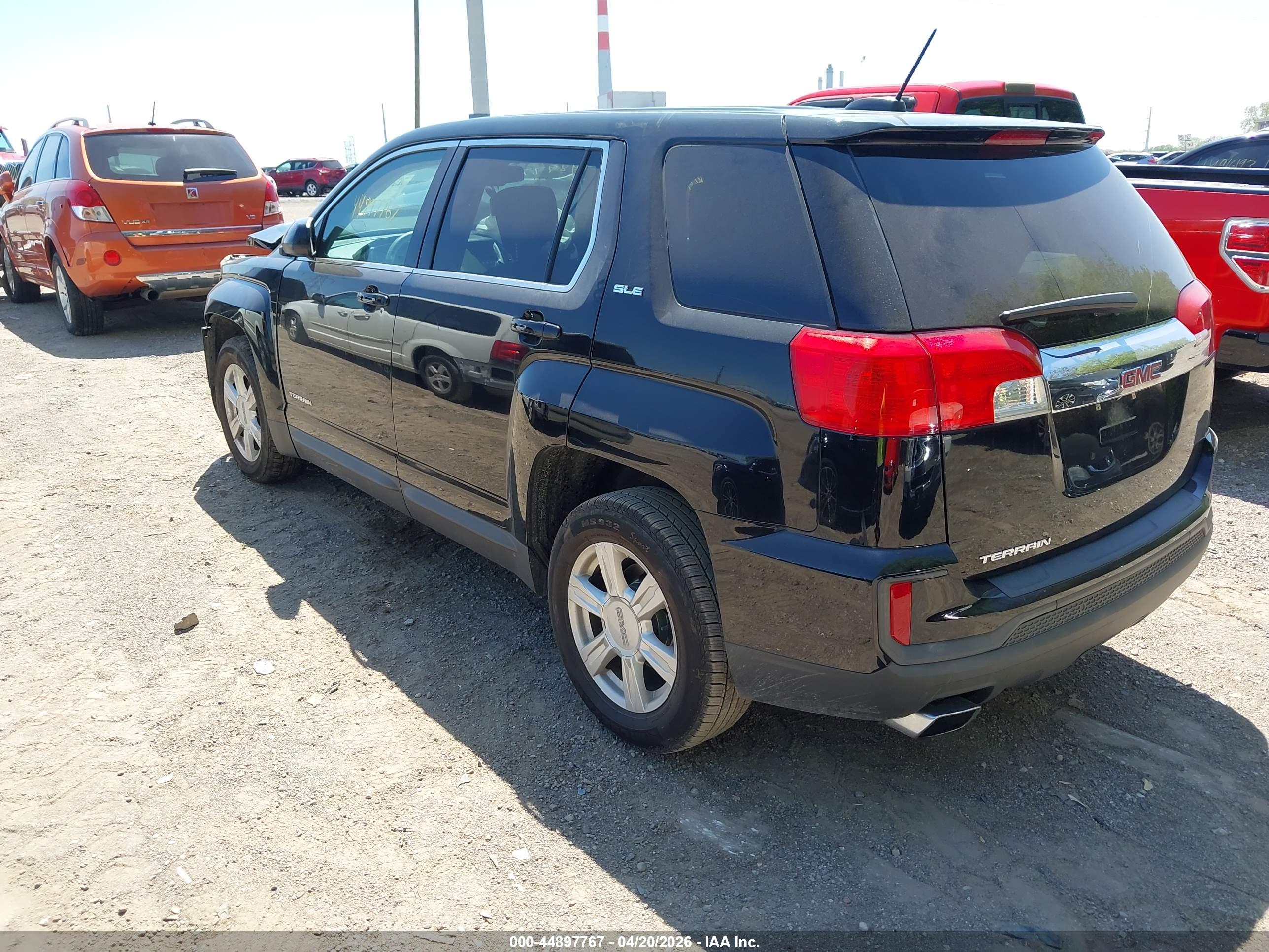 GMC TERRAIN image 3