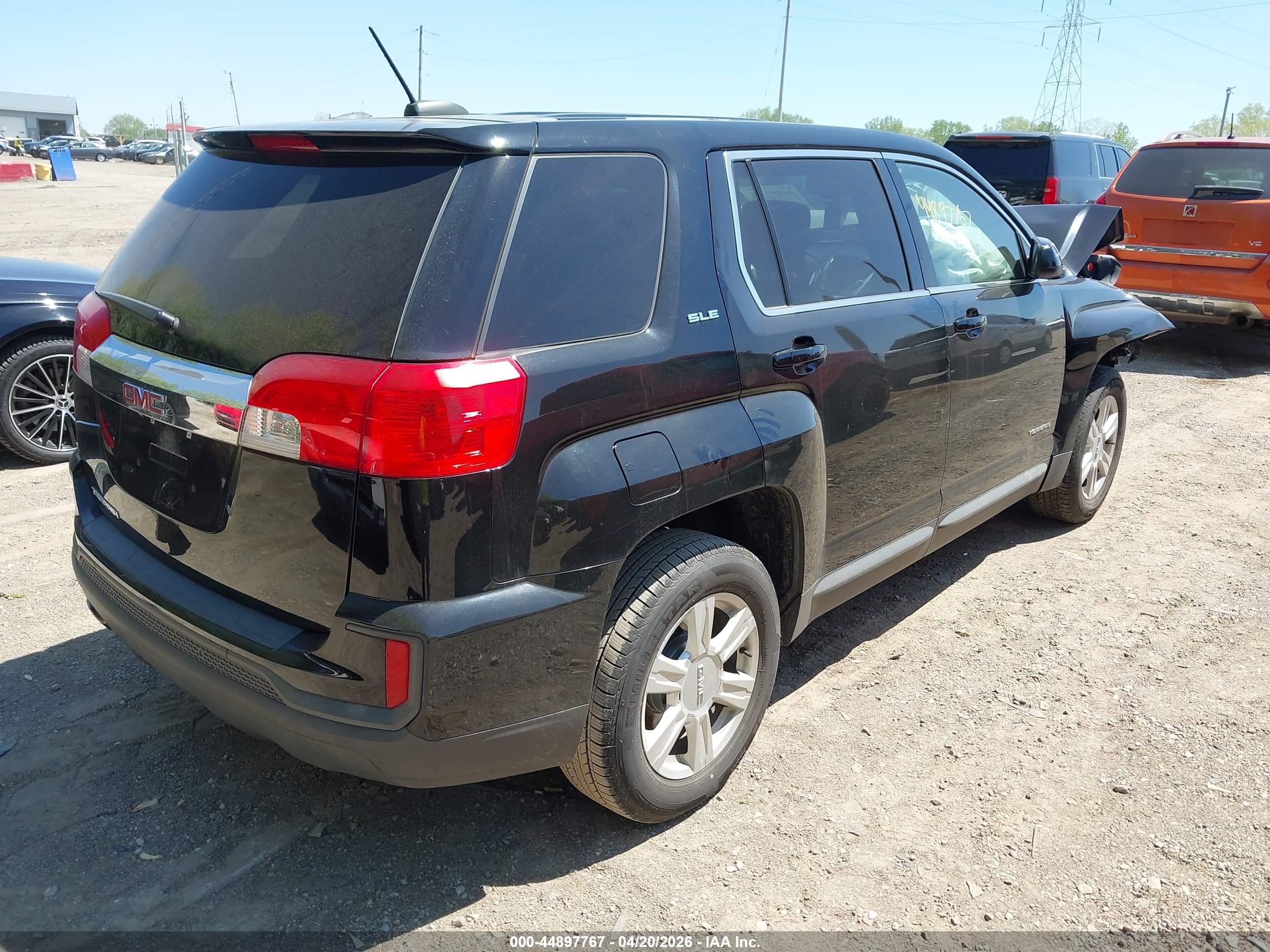 GMC TERRAIN image 4
