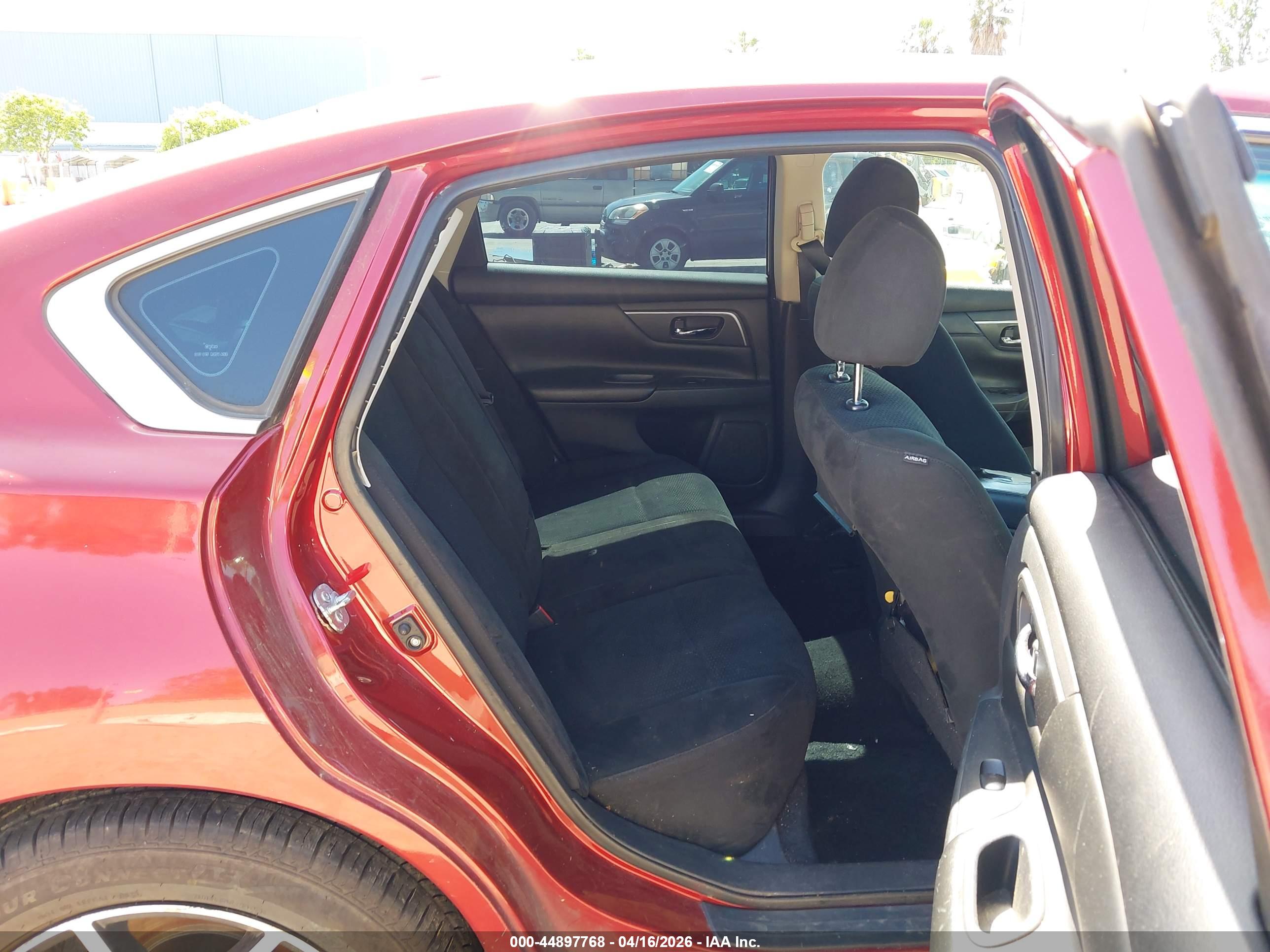 NISSAN ALTIMA image 8