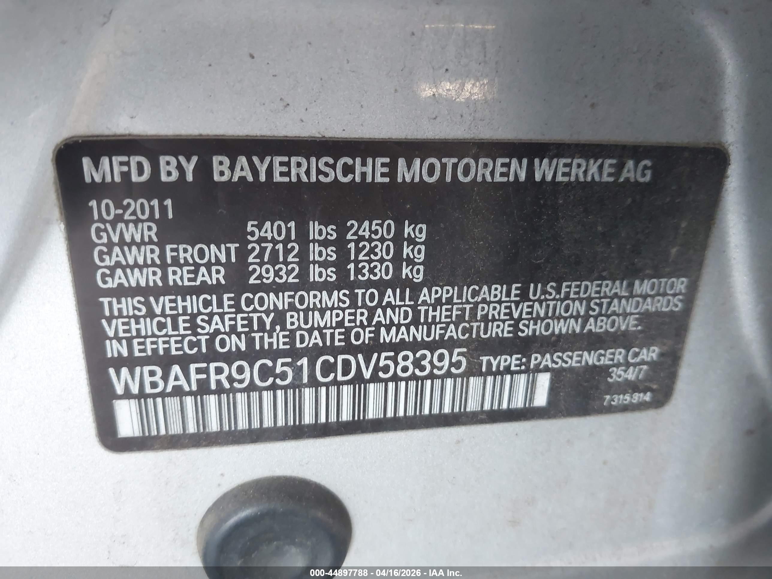 BMW 550I image 9