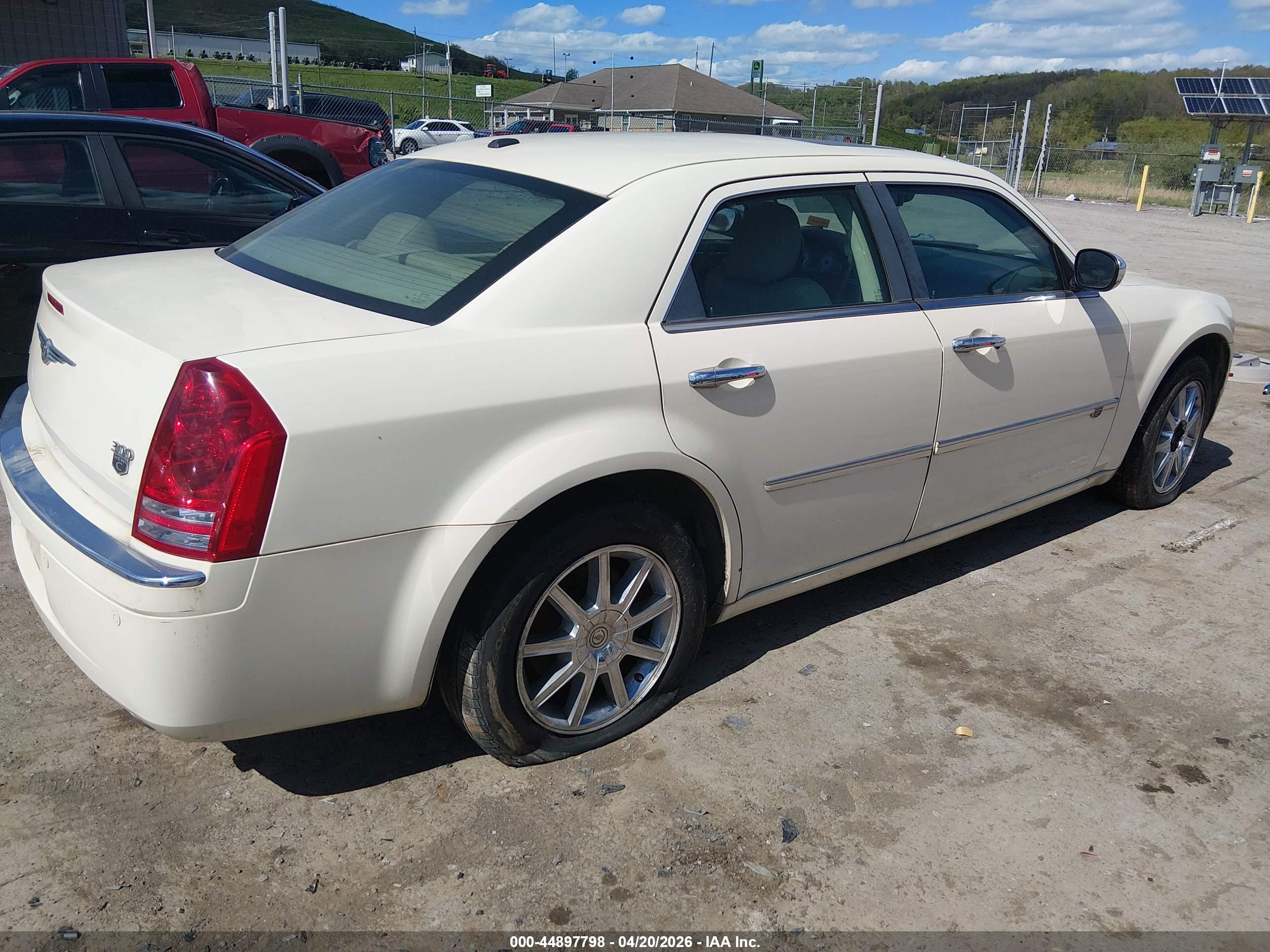 CHRYSLER 300C image 4