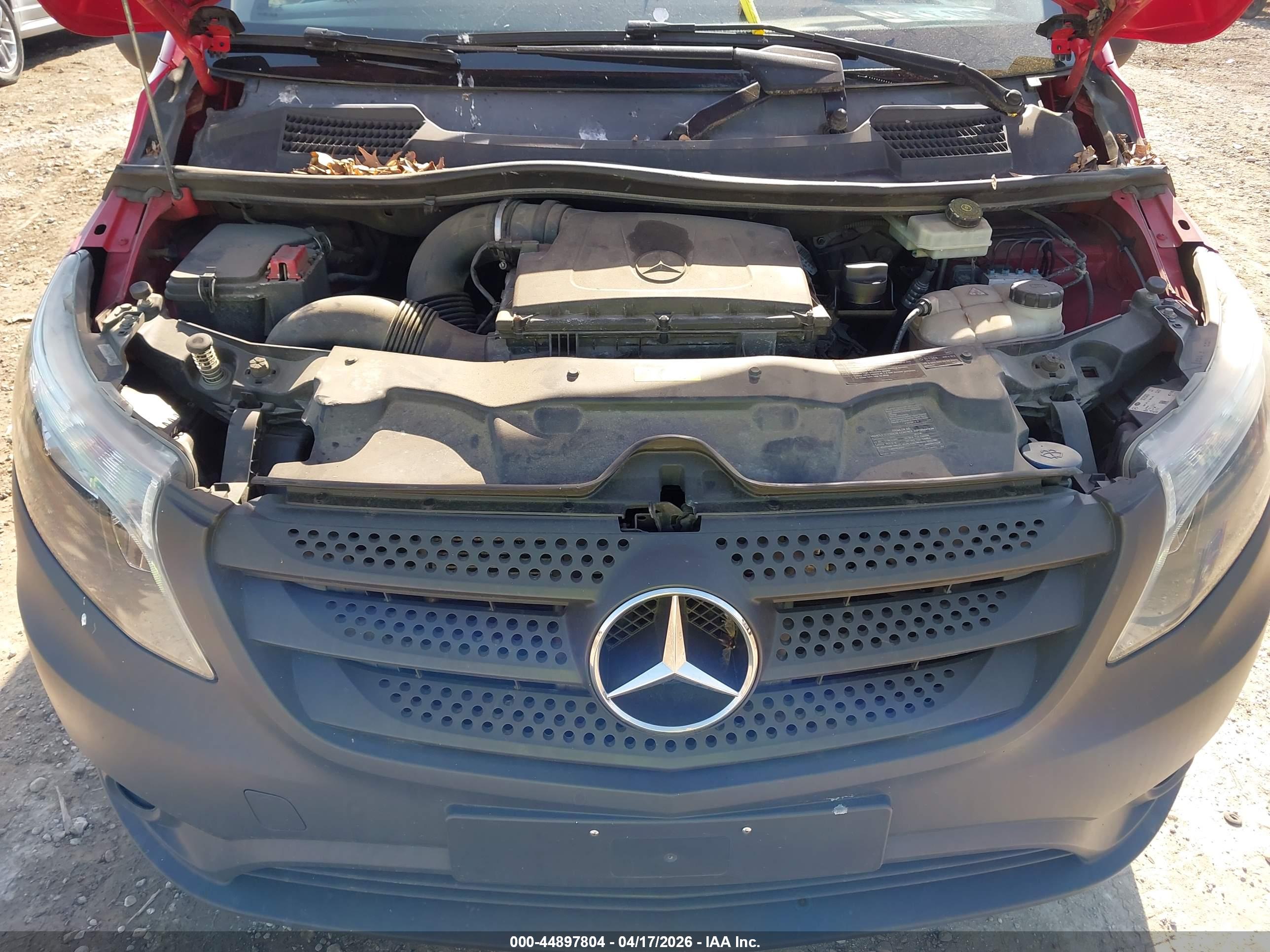 MERCEDES-BENZ METRIS image 10