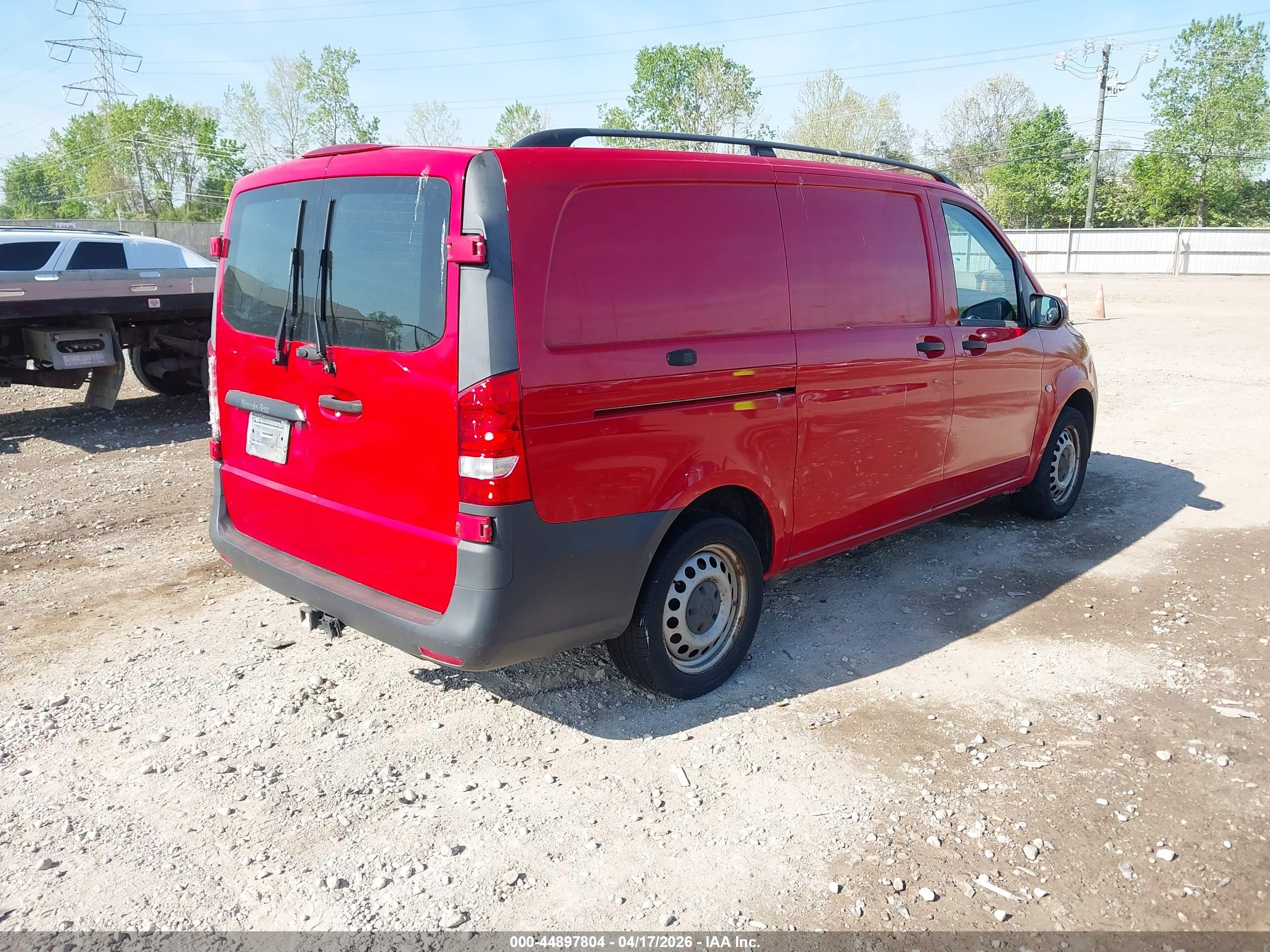 MERCEDES-BENZ METRIS image 4