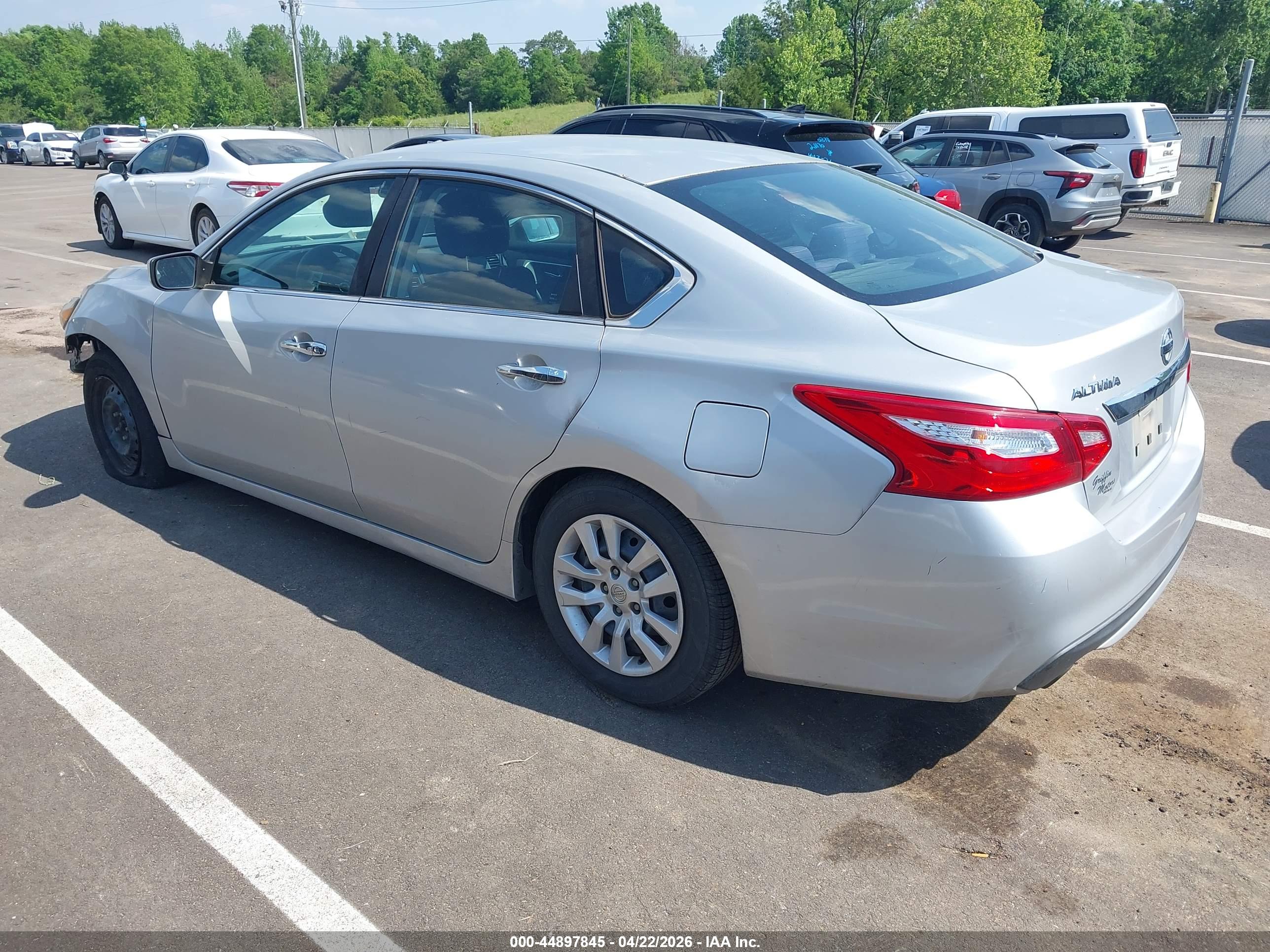 NISSAN ALTIMA image 3