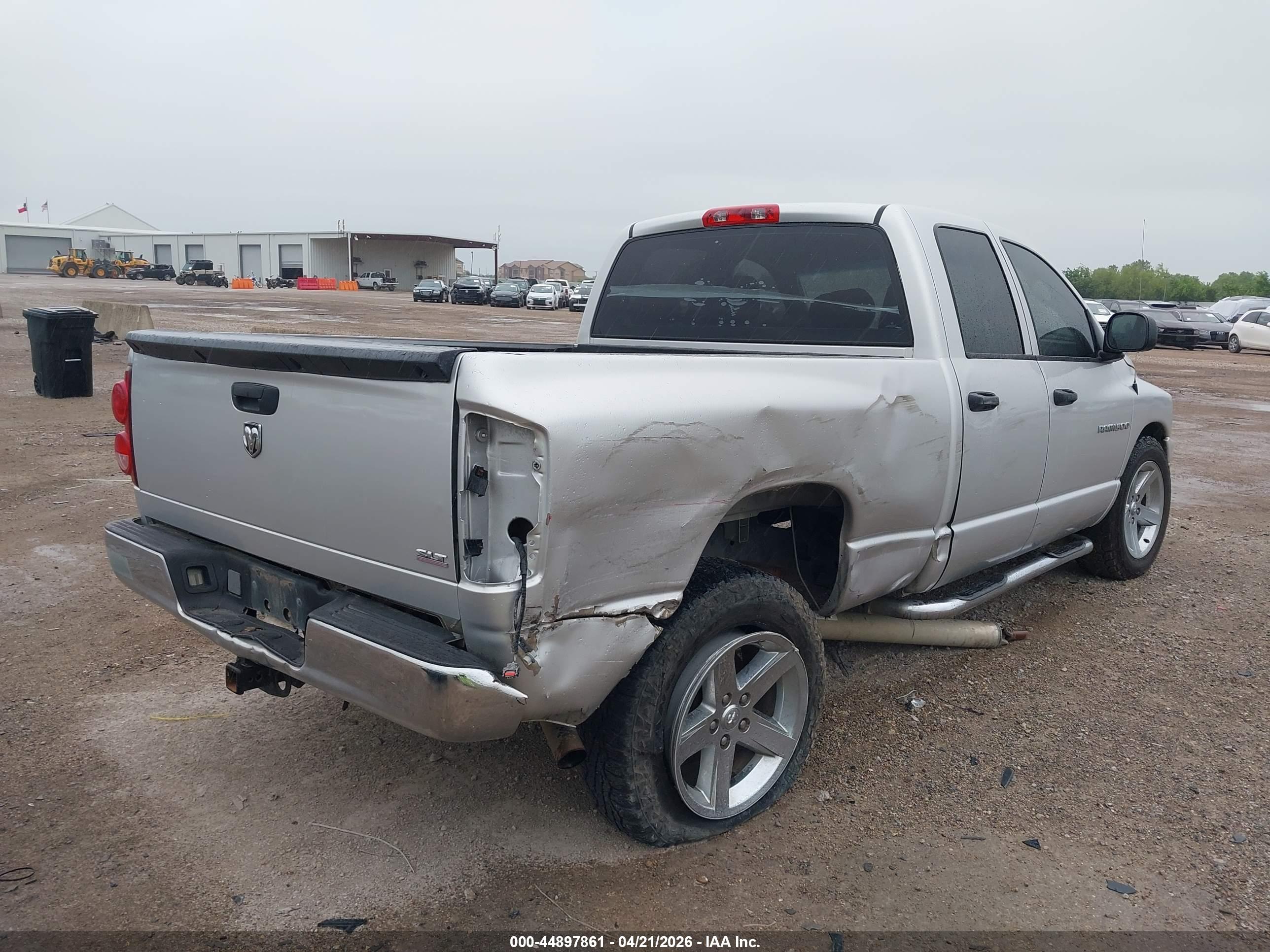 DODGE RAM image 4