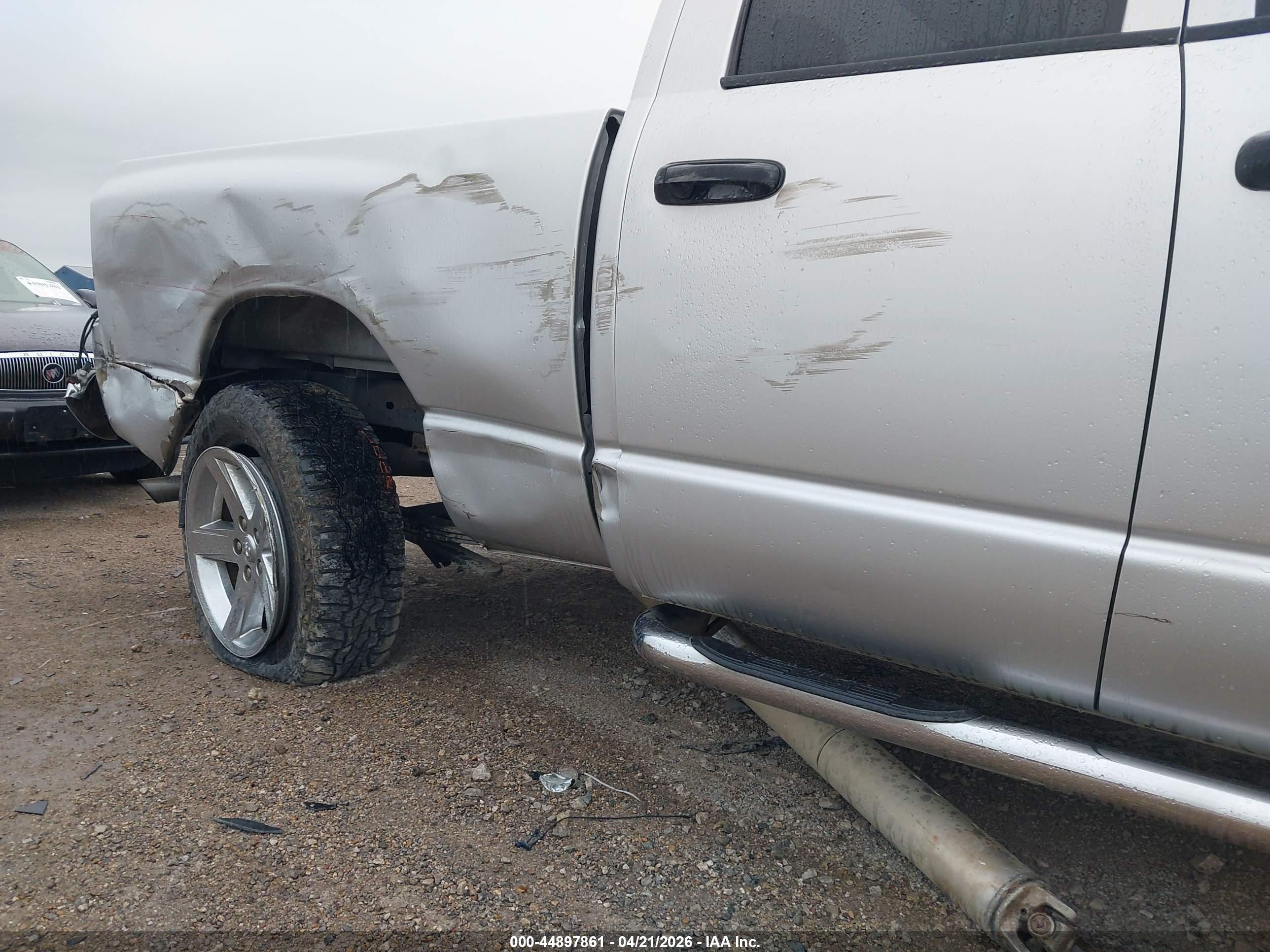 DODGE RAM image 6