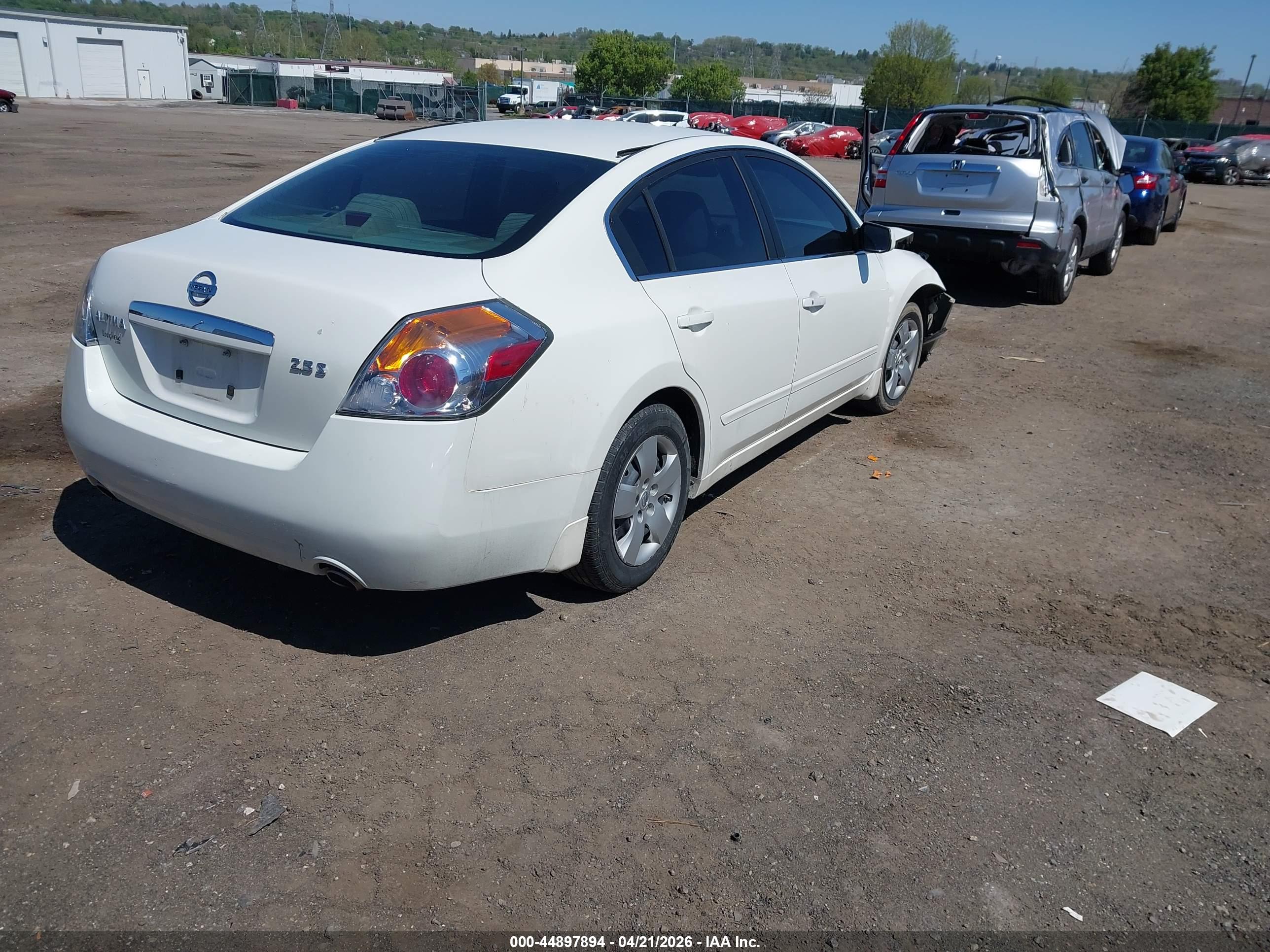 NISSAN ALTIMA image 4