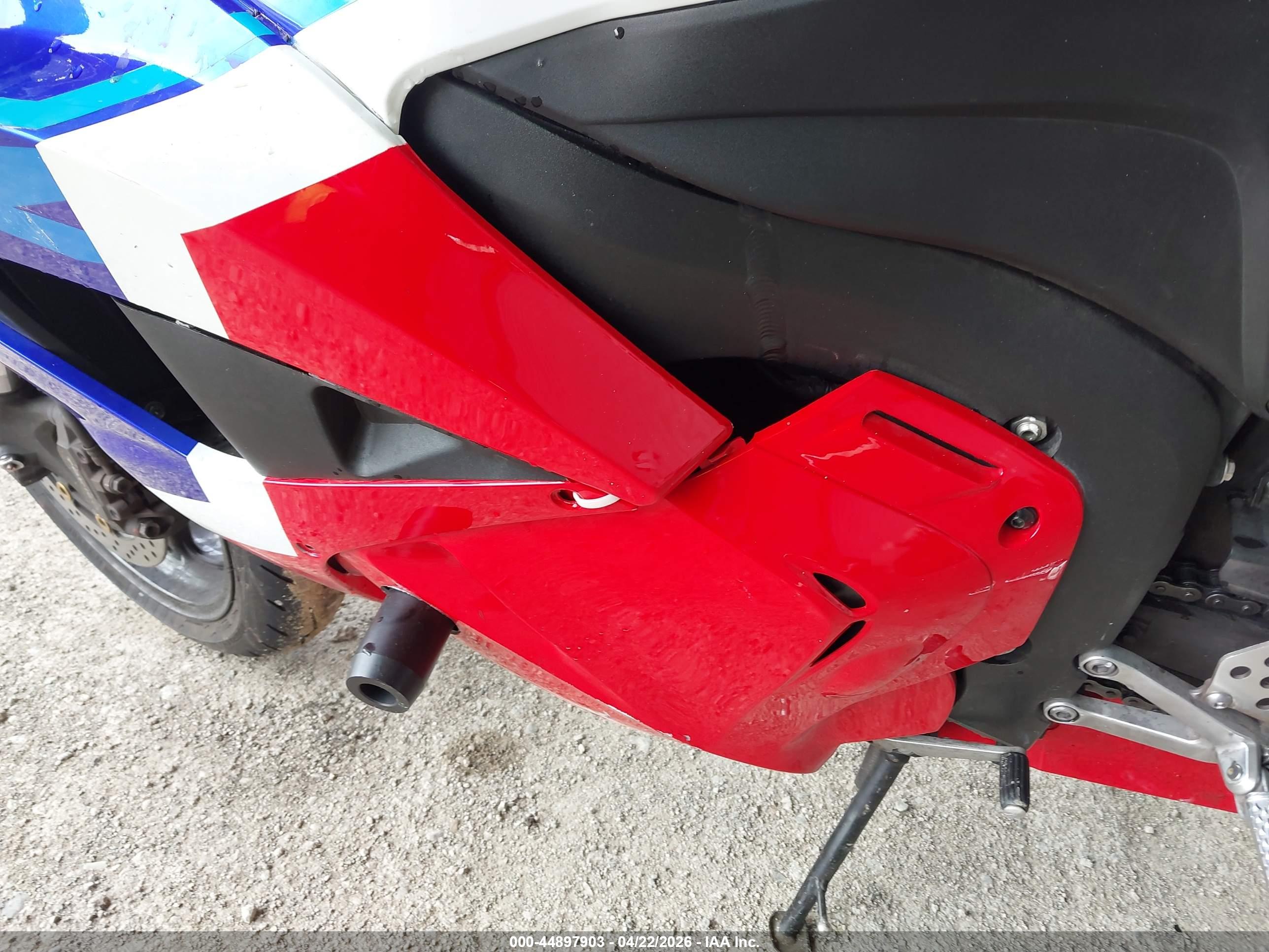 HONDA CBR600 image 9