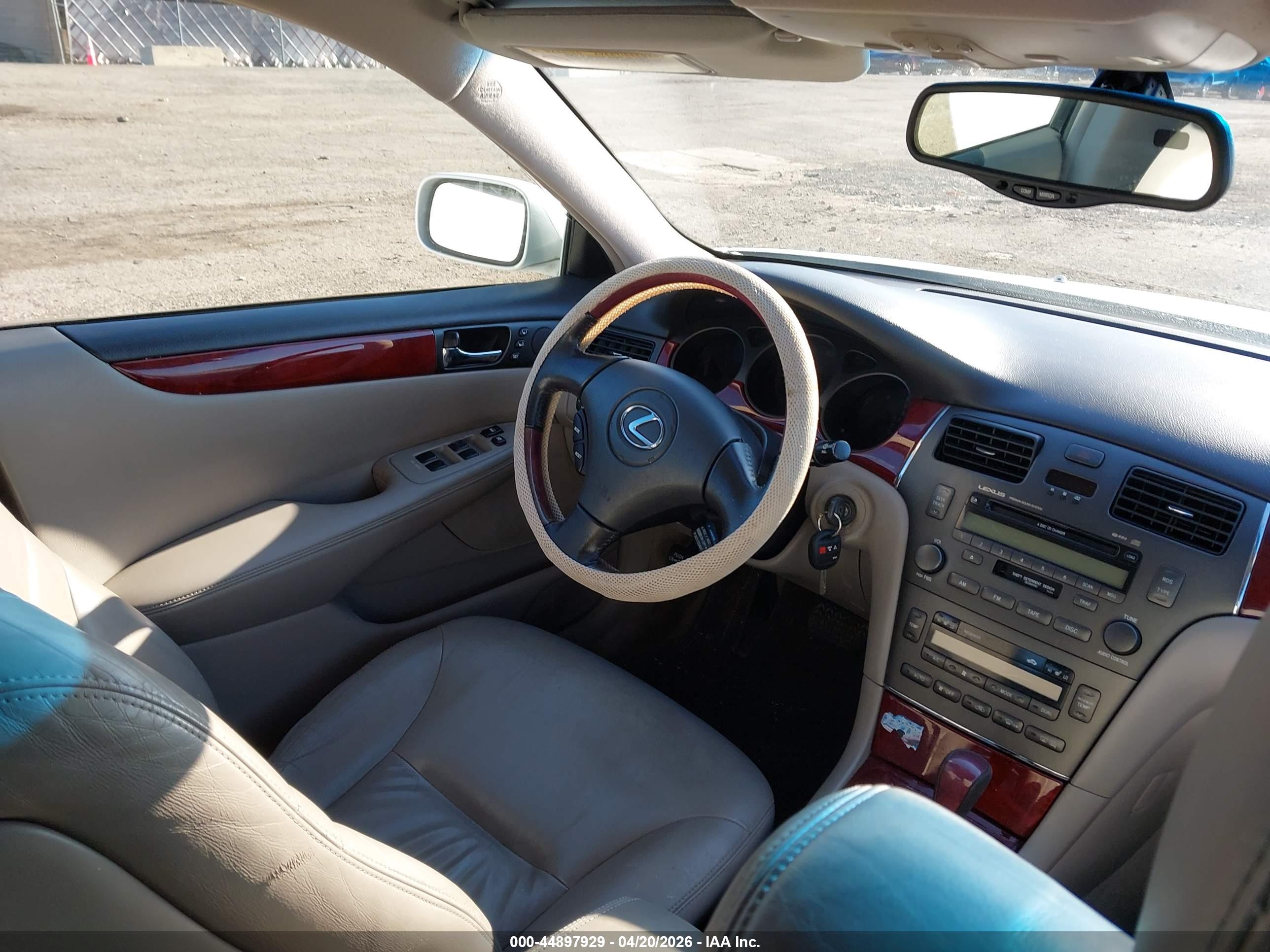 LEXUS ES image 5