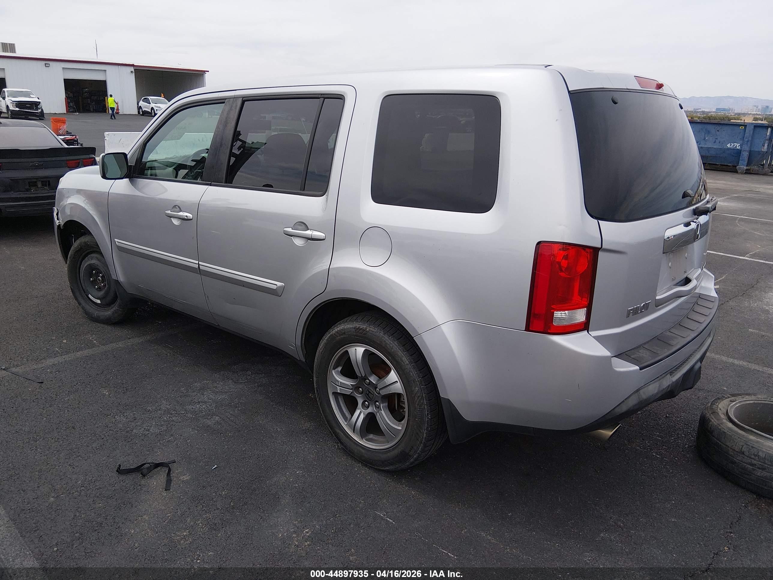 HONDA PILOT image 3