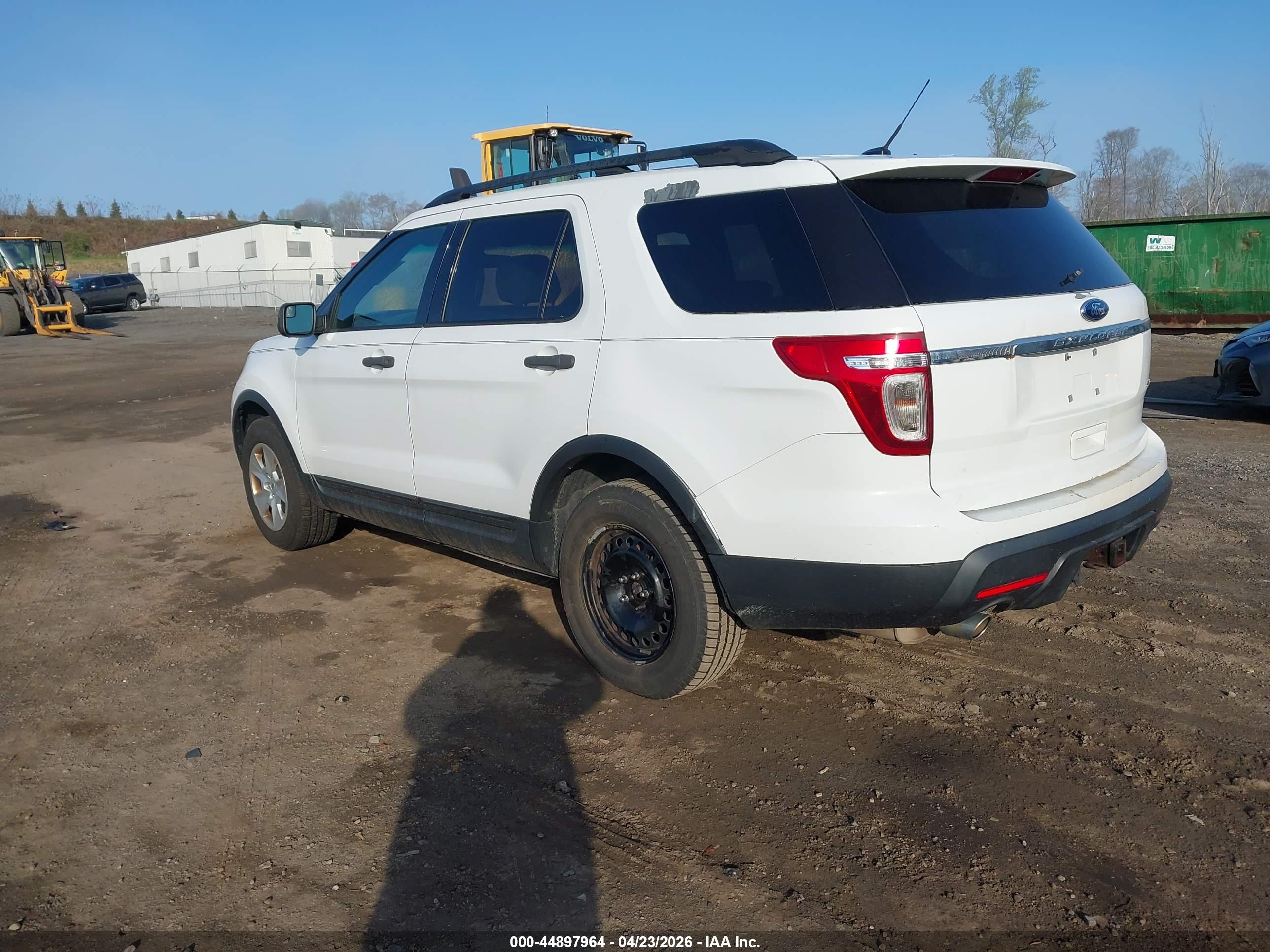 FORD EXPLORER image 3