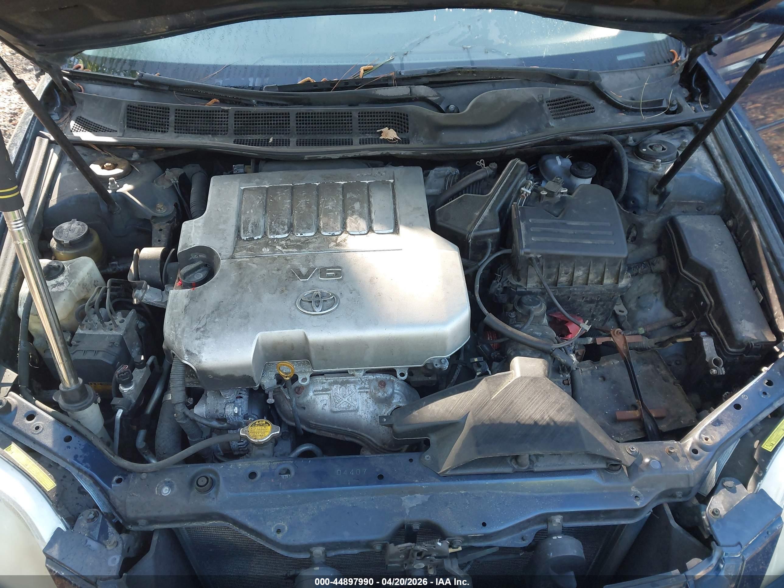 TOYOTA AVALON image 10