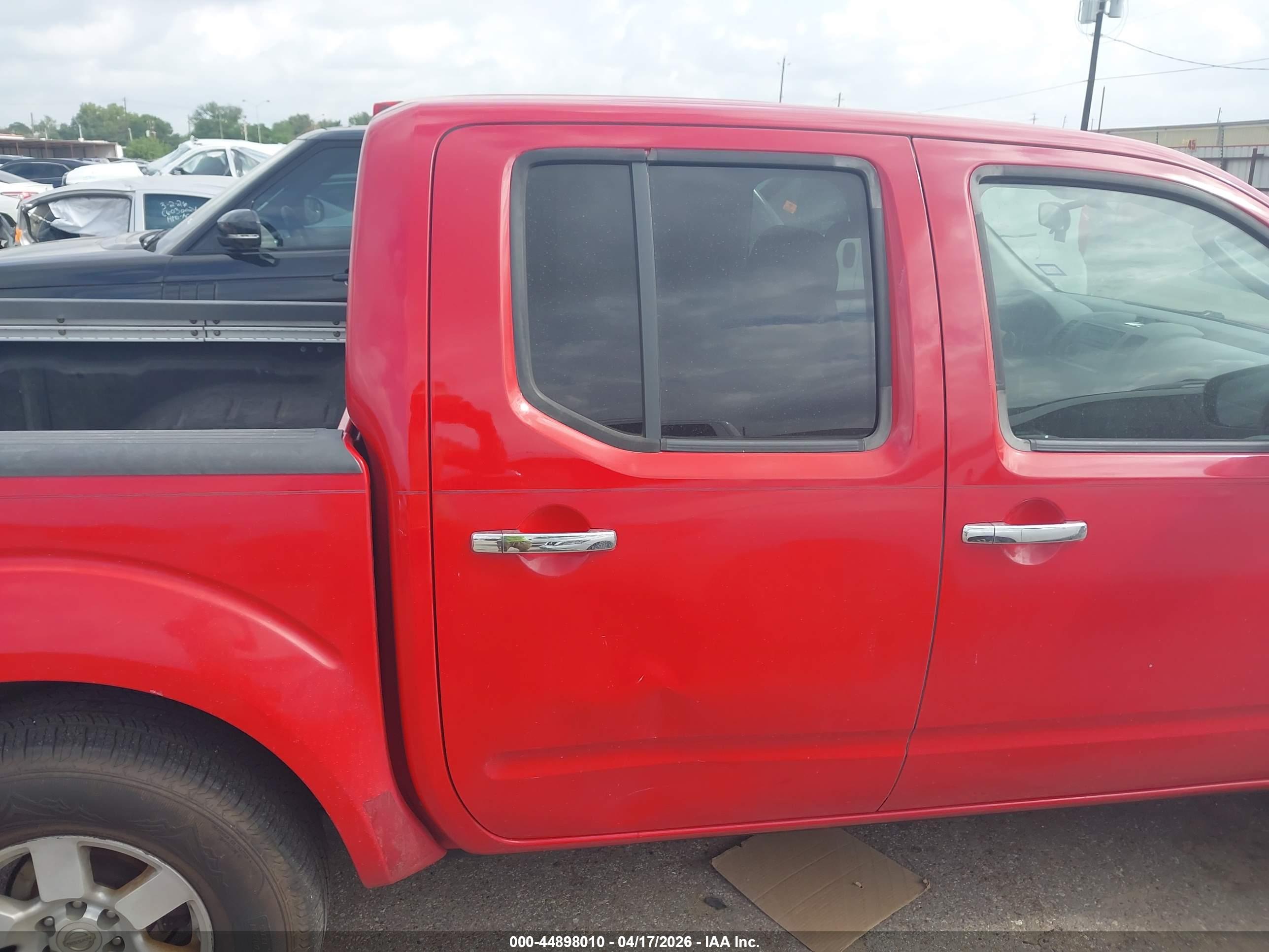 NISSAN FRONTIER image 6