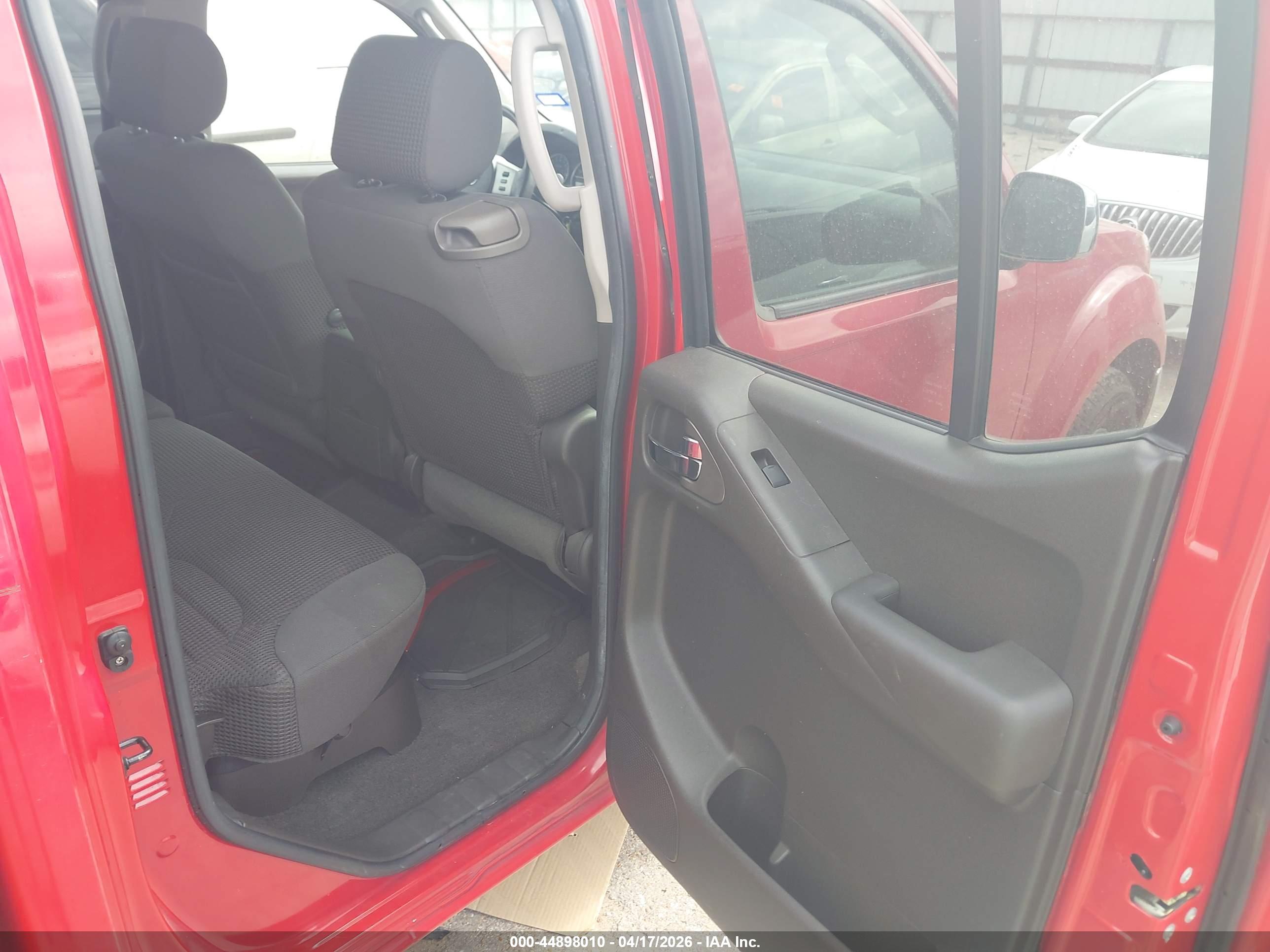 NISSAN FRONTIER image 8