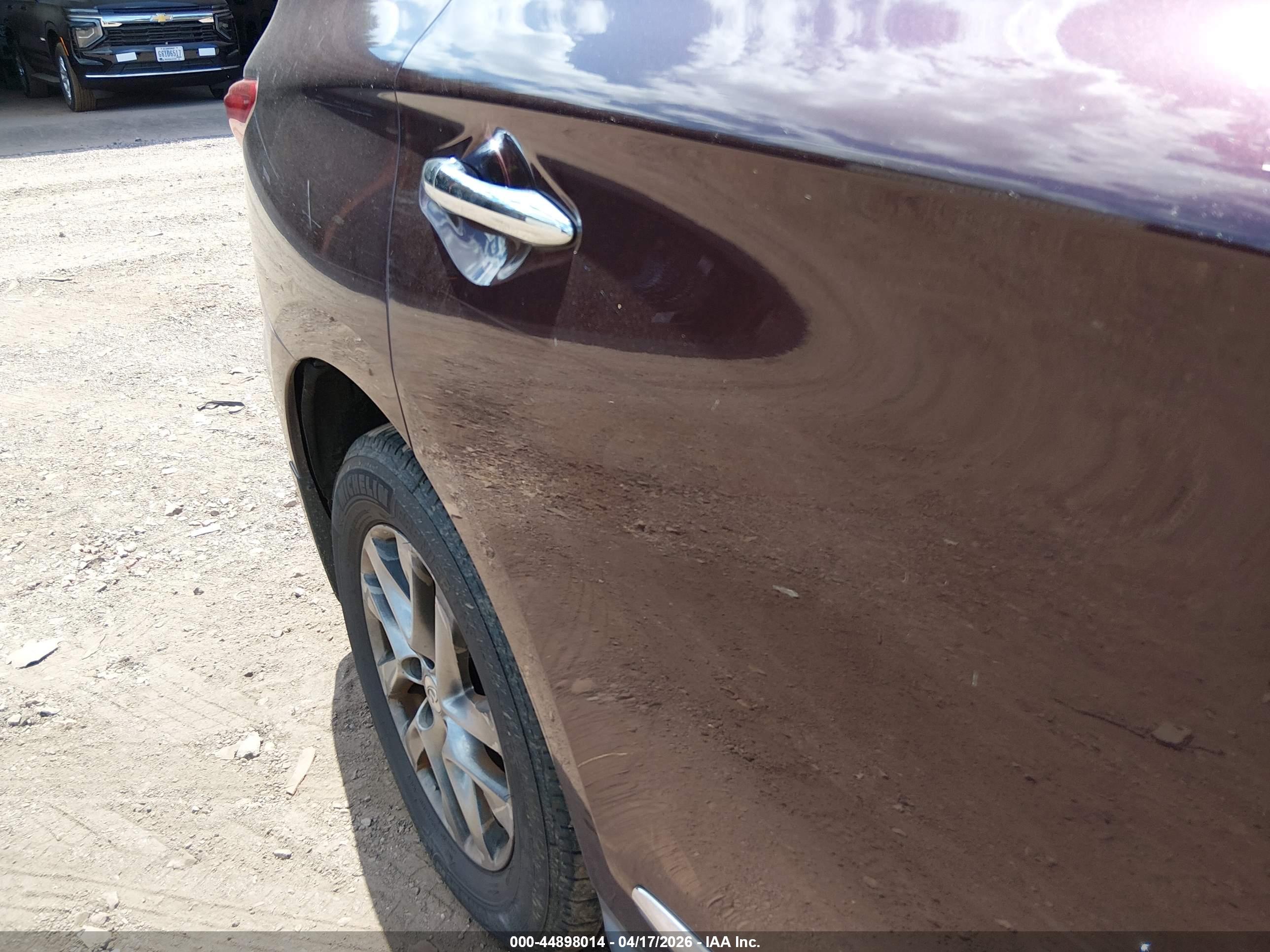 INFINITI JX35 image 6