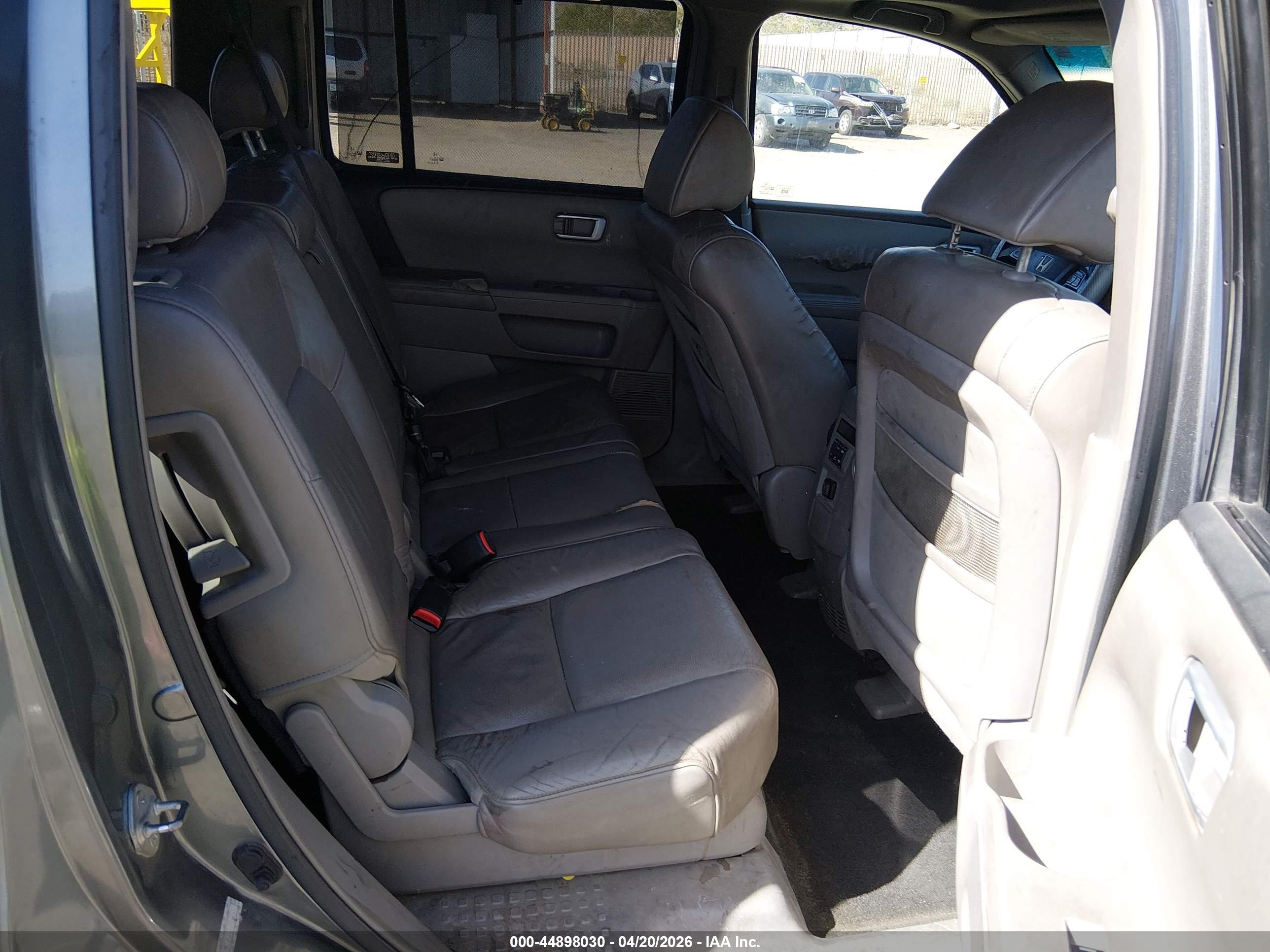 HONDA PILOT image 8