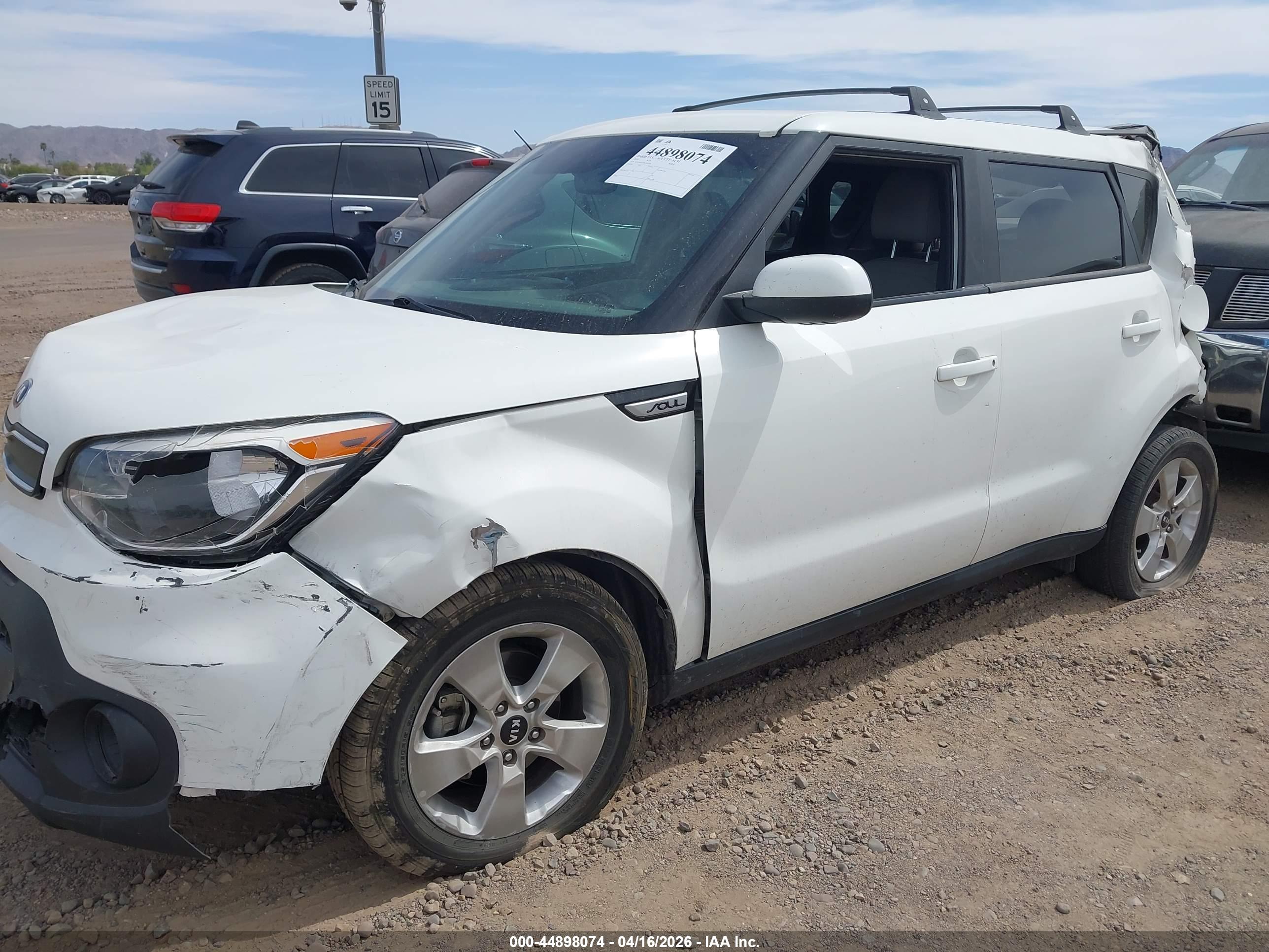 KIA SOUL image 2
