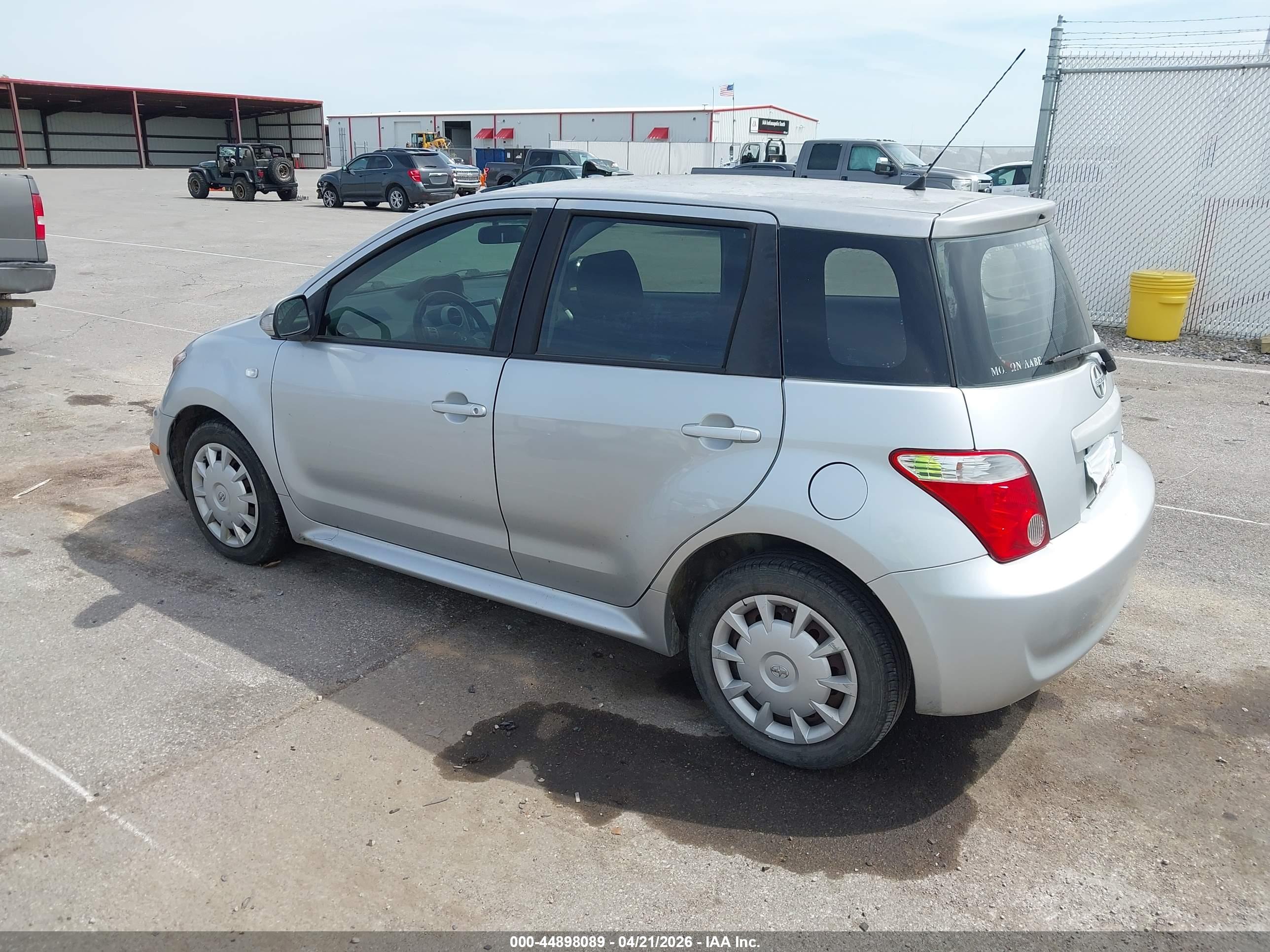 SCION XA image 3