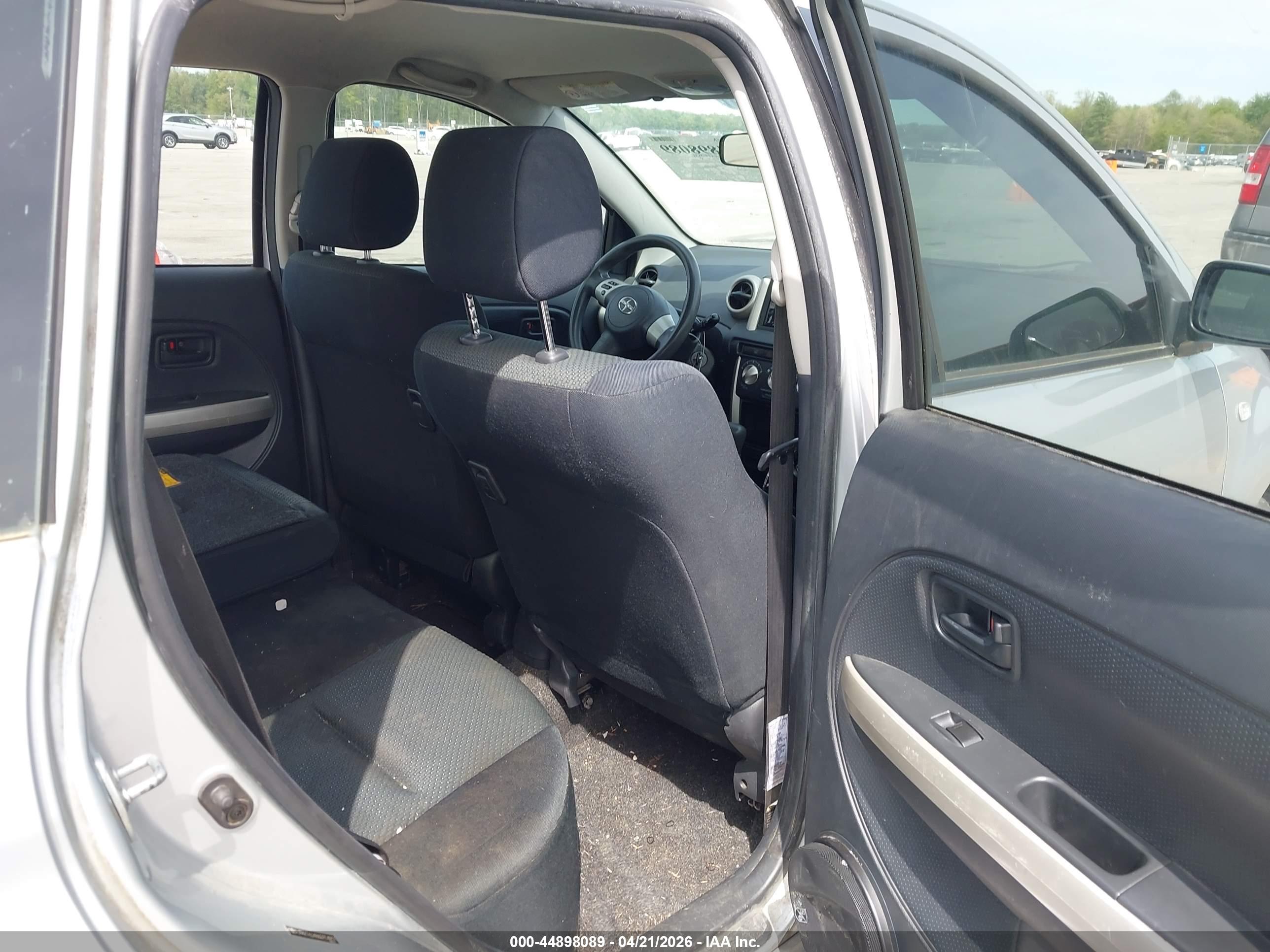 SCION XA image 8