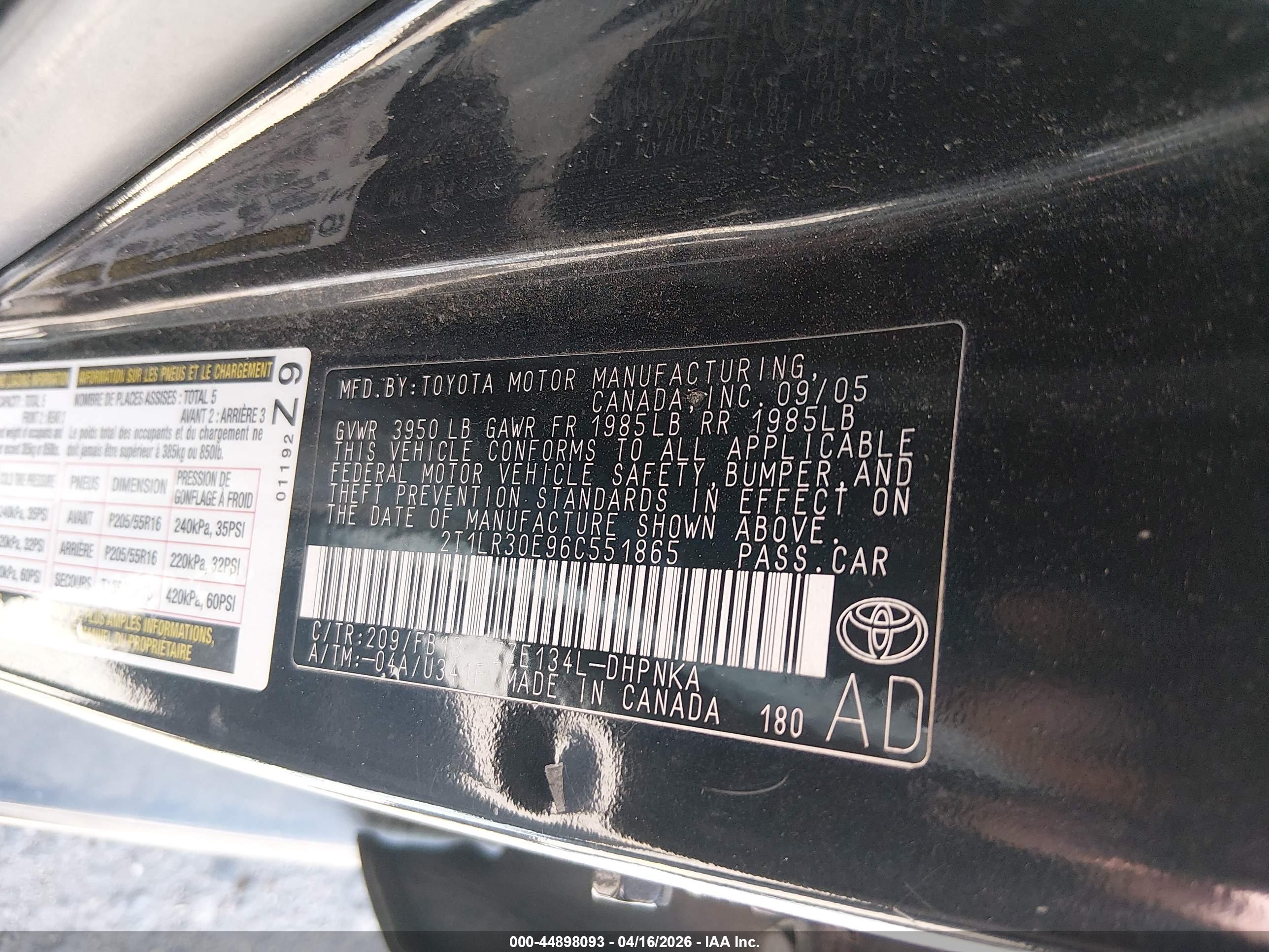 TOYOTA MATRIX image 9