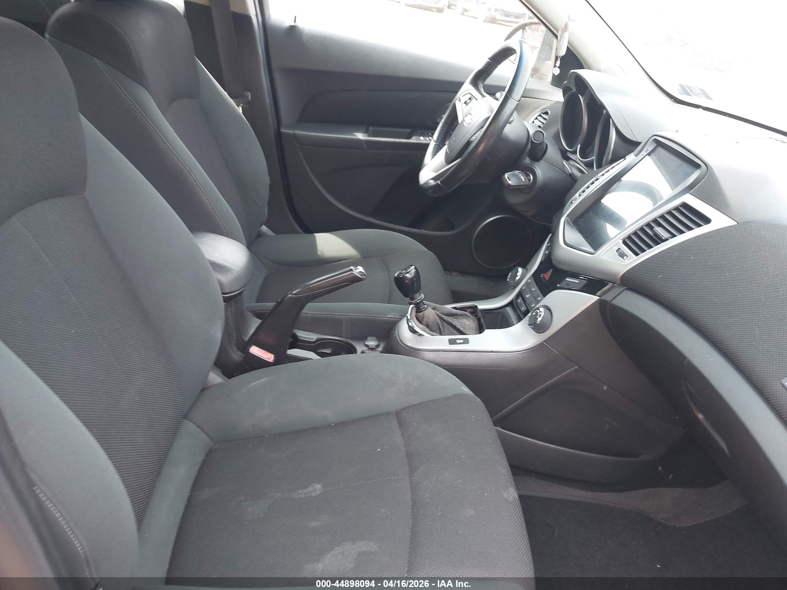 CHEVROLET CRUZE image 5