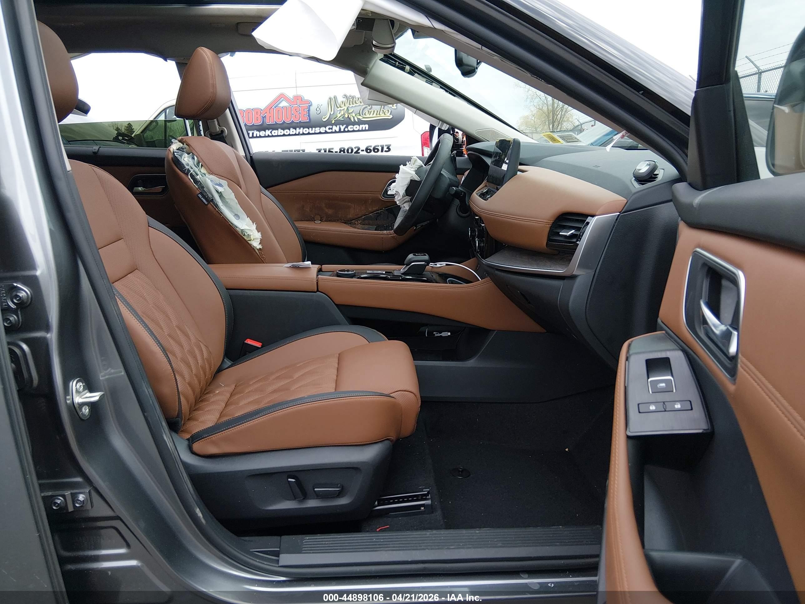 NISSAN ROGUE image 5