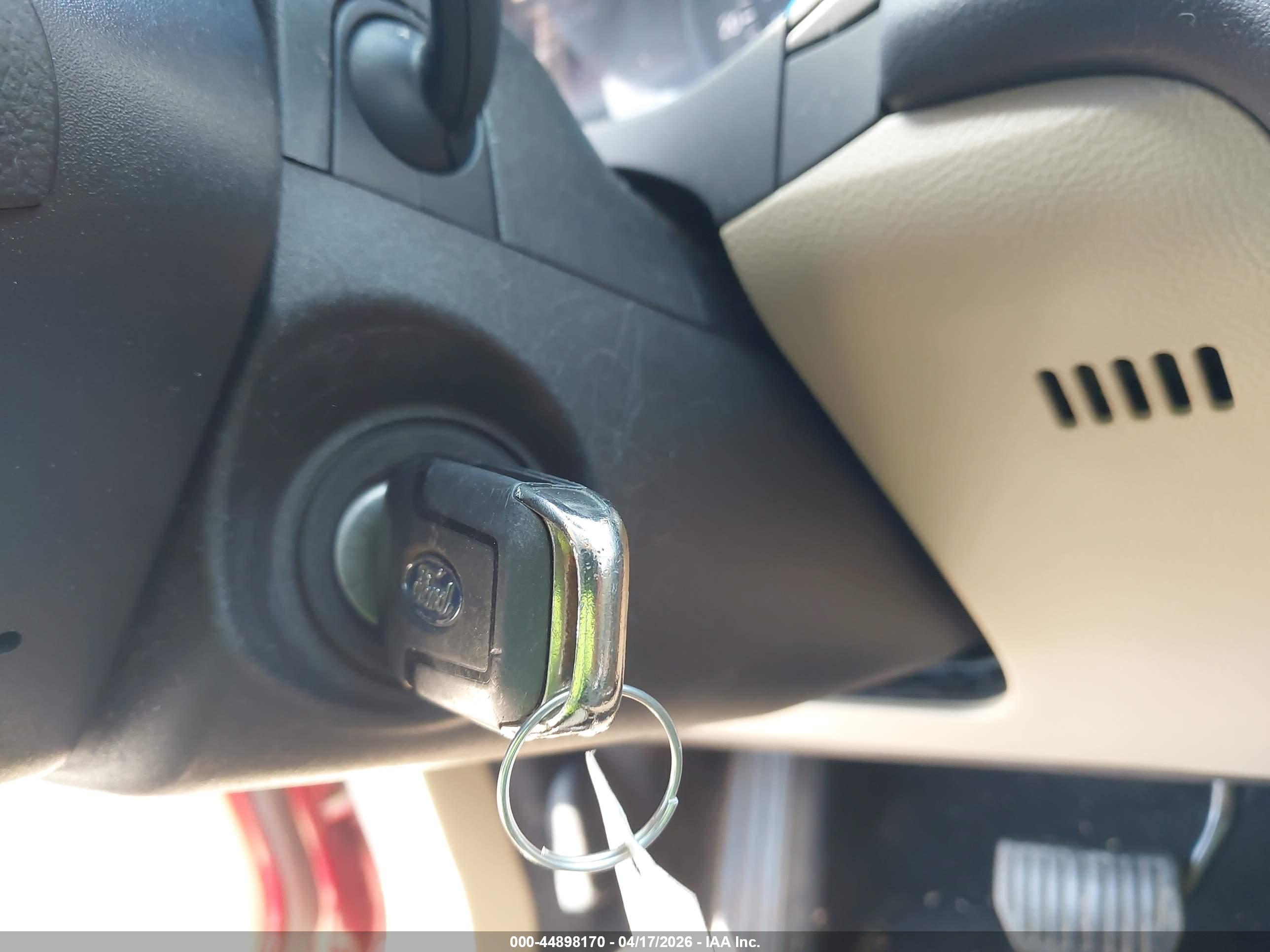 FORD FUSION image 11