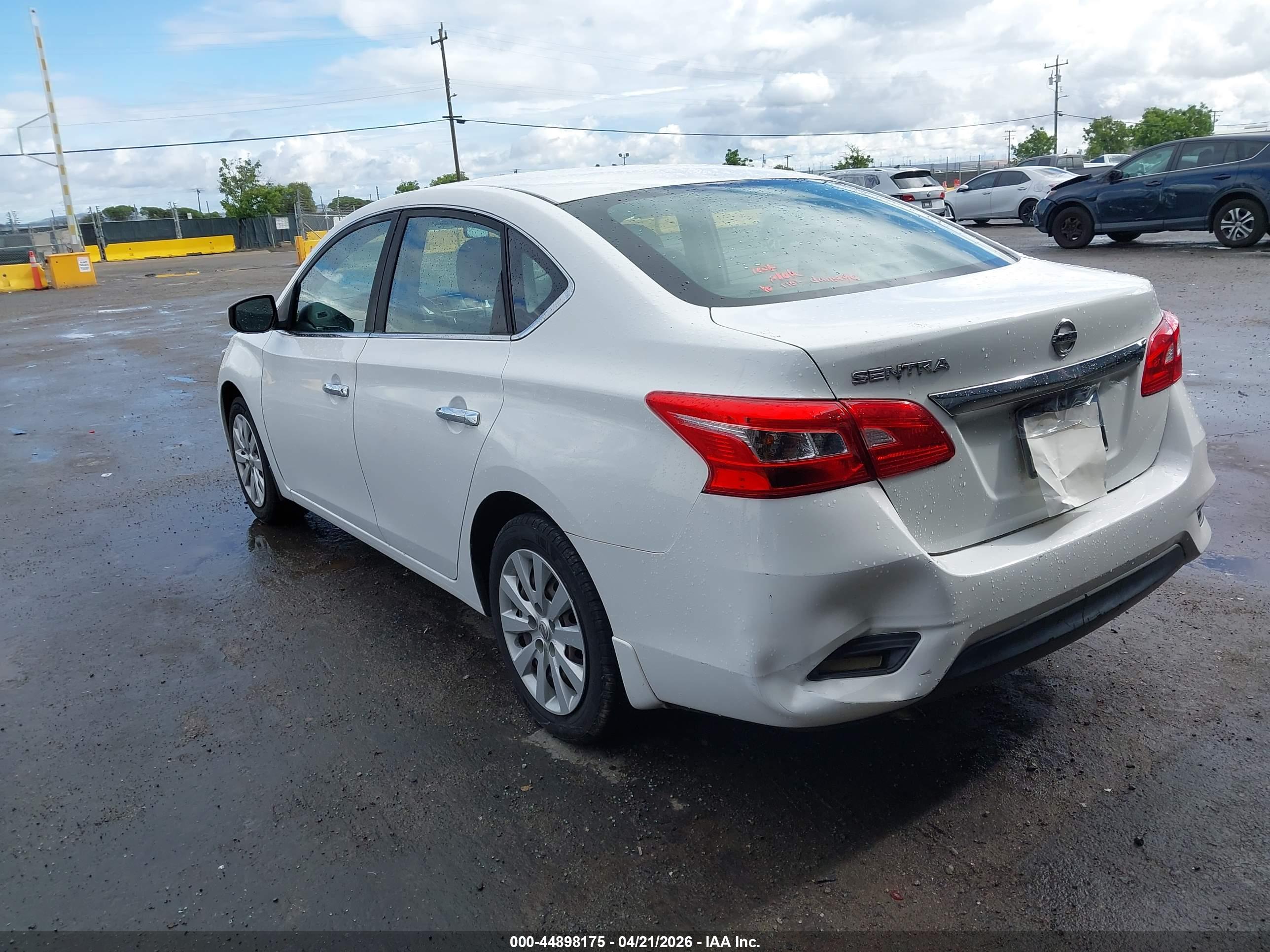 NISSAN SENTRA image 3