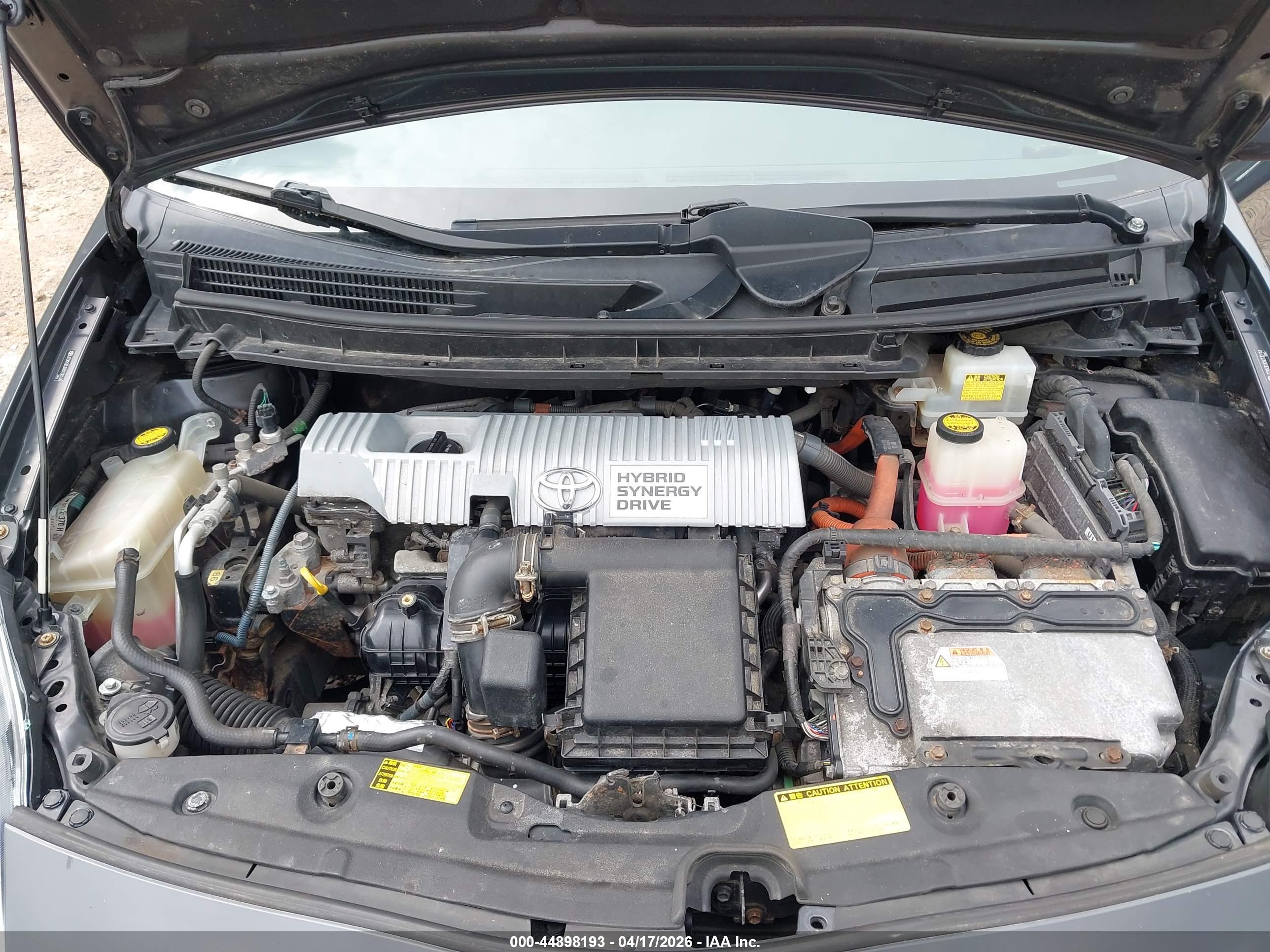 TOYOTA PRIUS image 10
