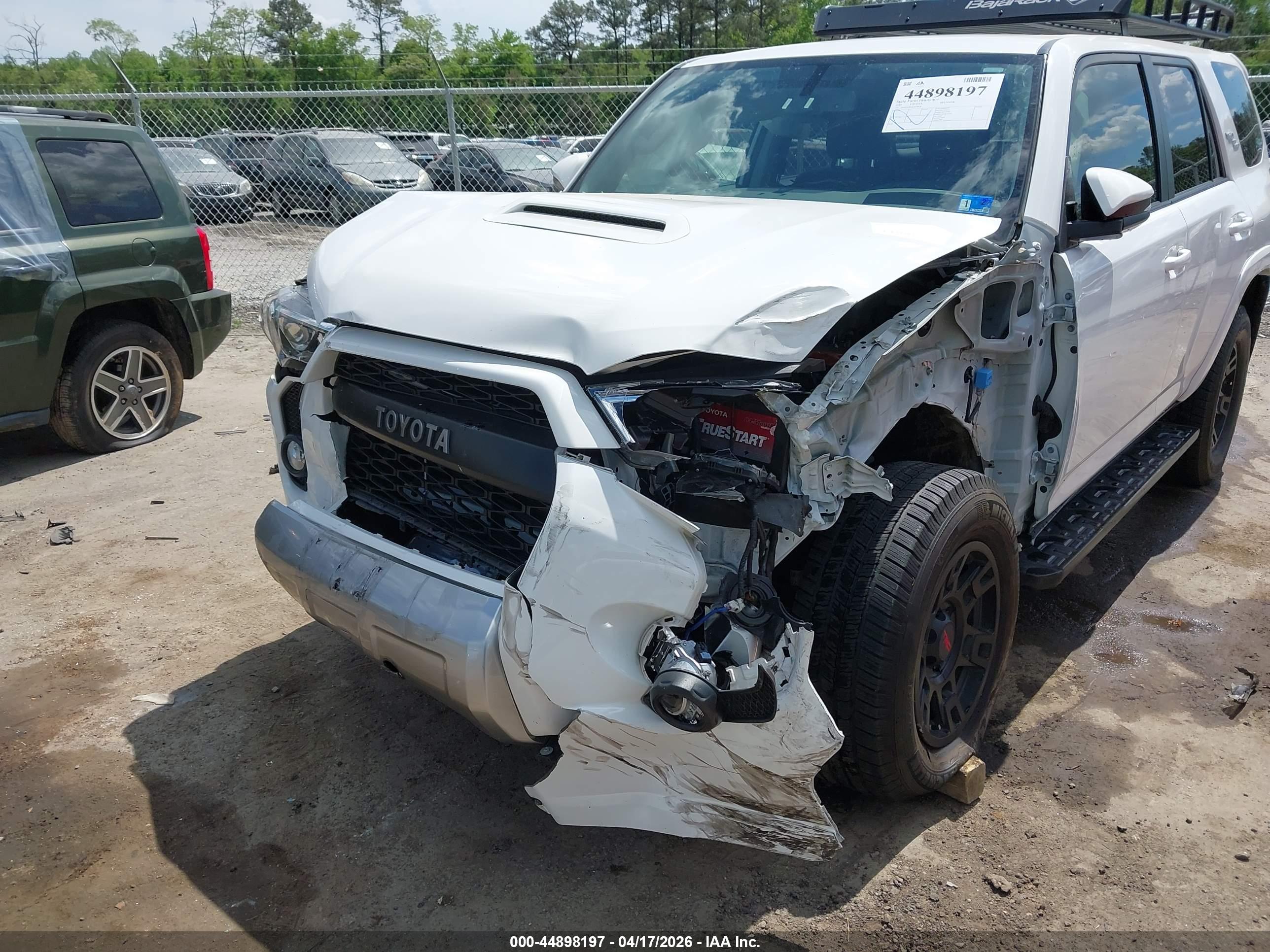 TOYOTA 4RUNNER image 6