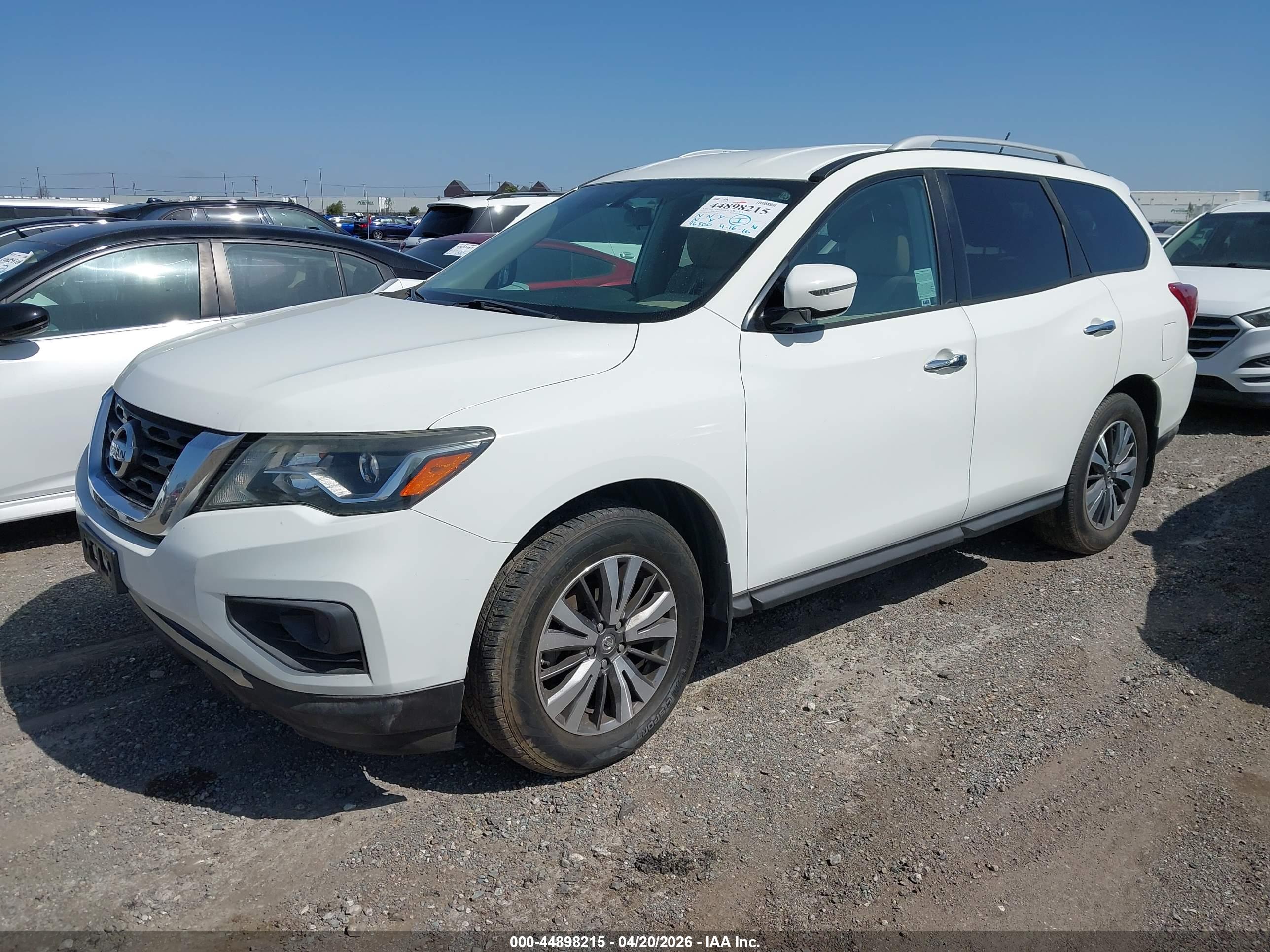 NISSAN PATHFINDER image 2
