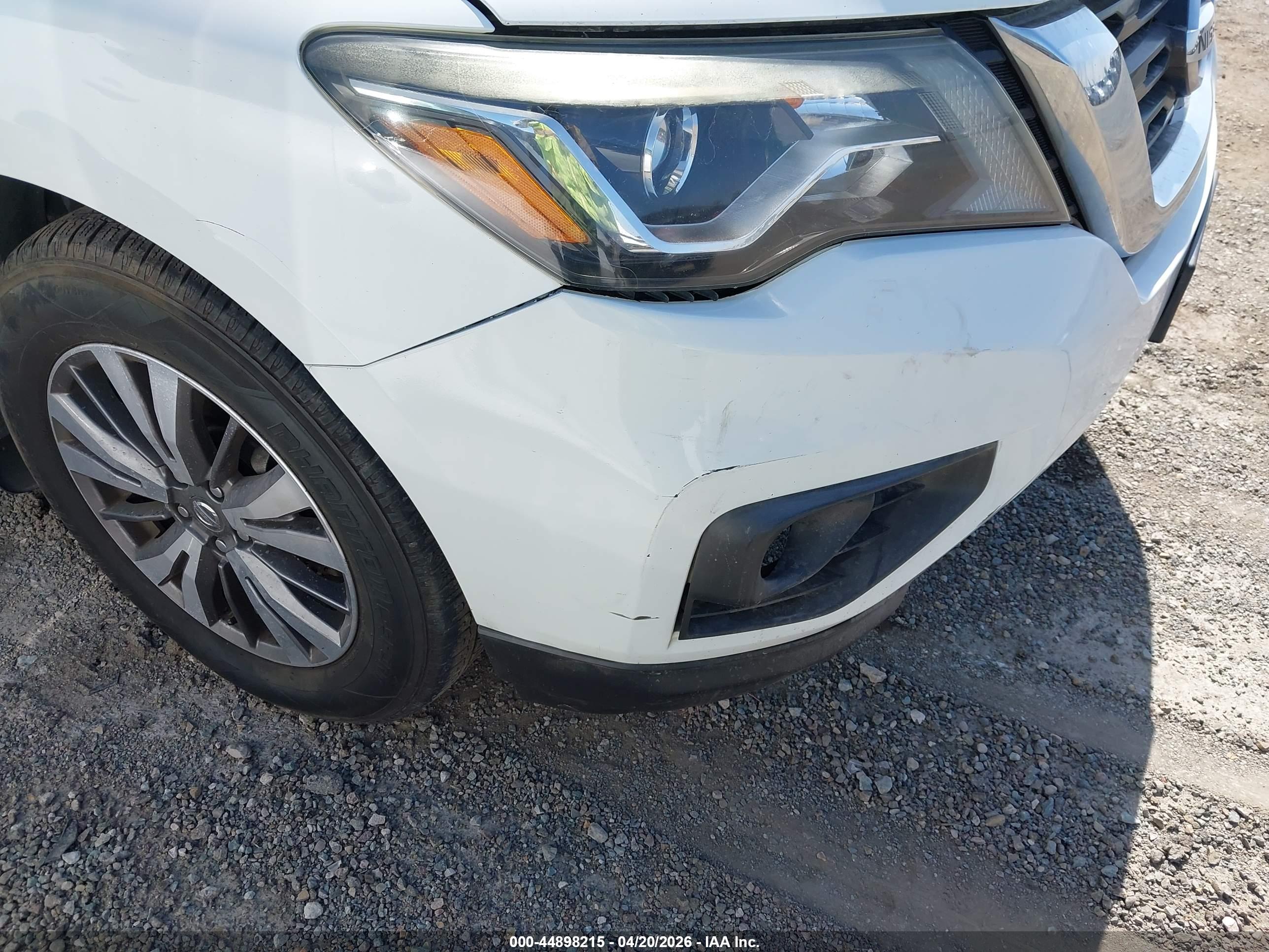 NISSAN PATHFINDER image 6