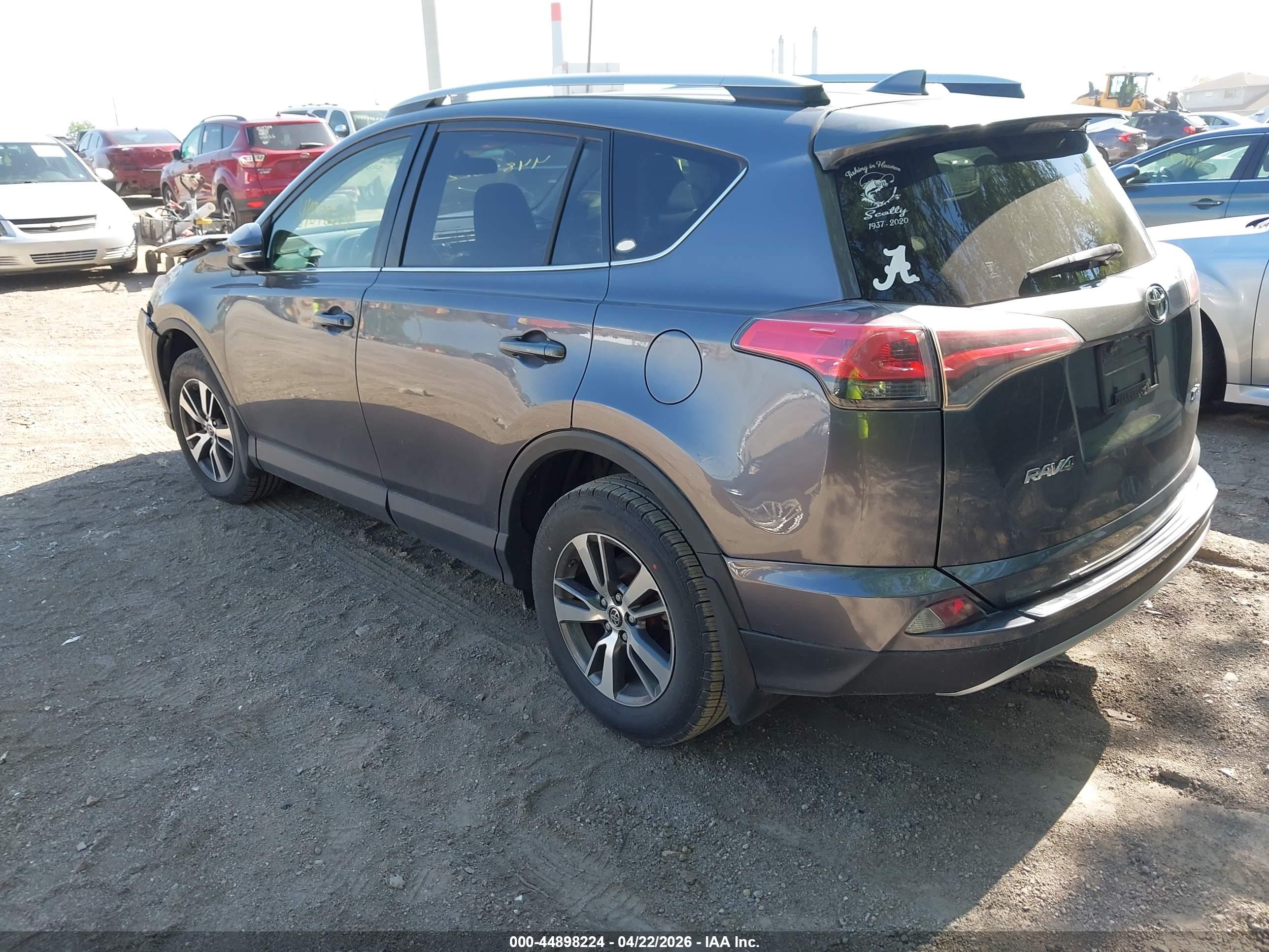 TOYOTA RAV4 image 3