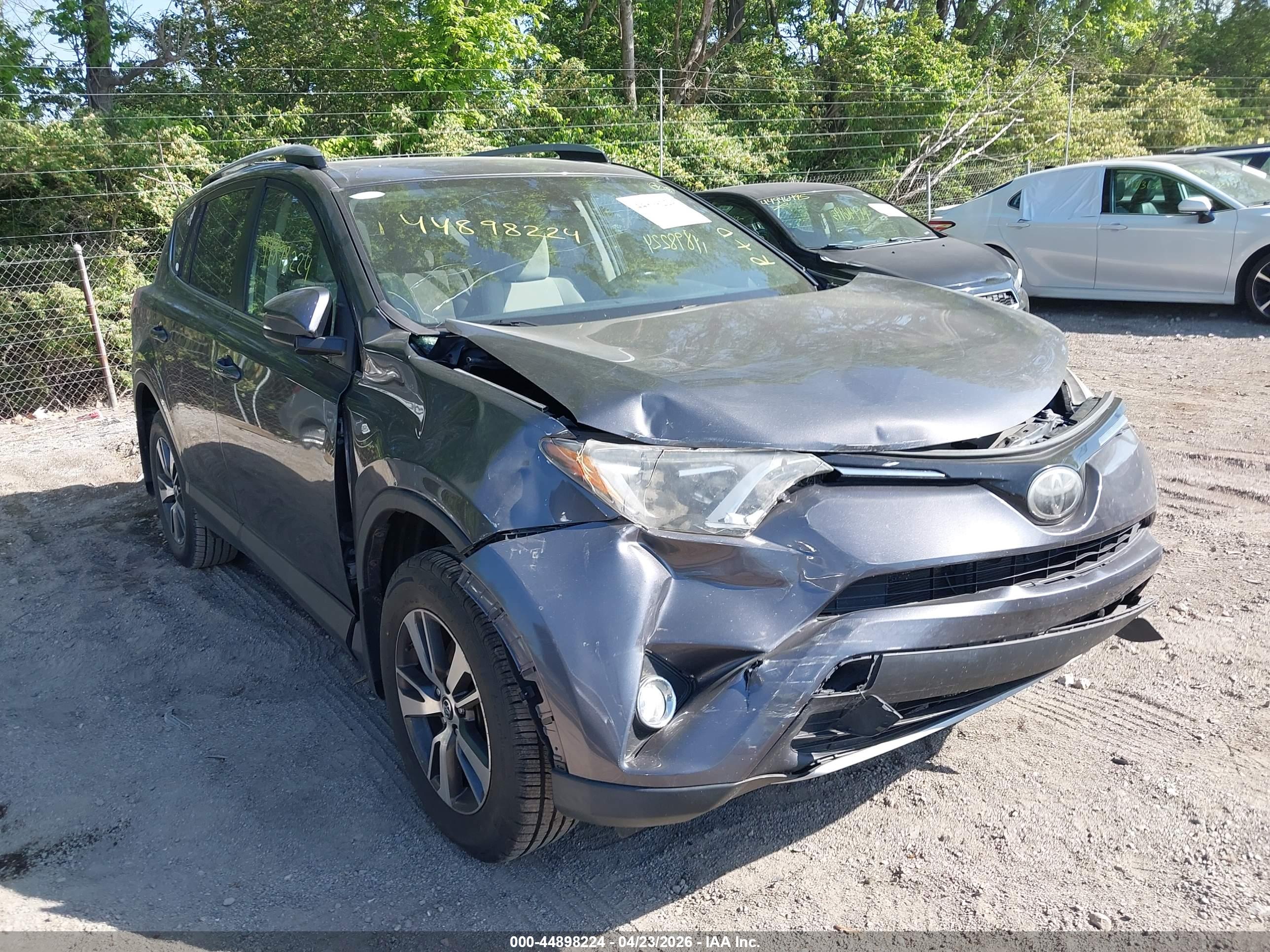 TOYOTA RAV4 image 6