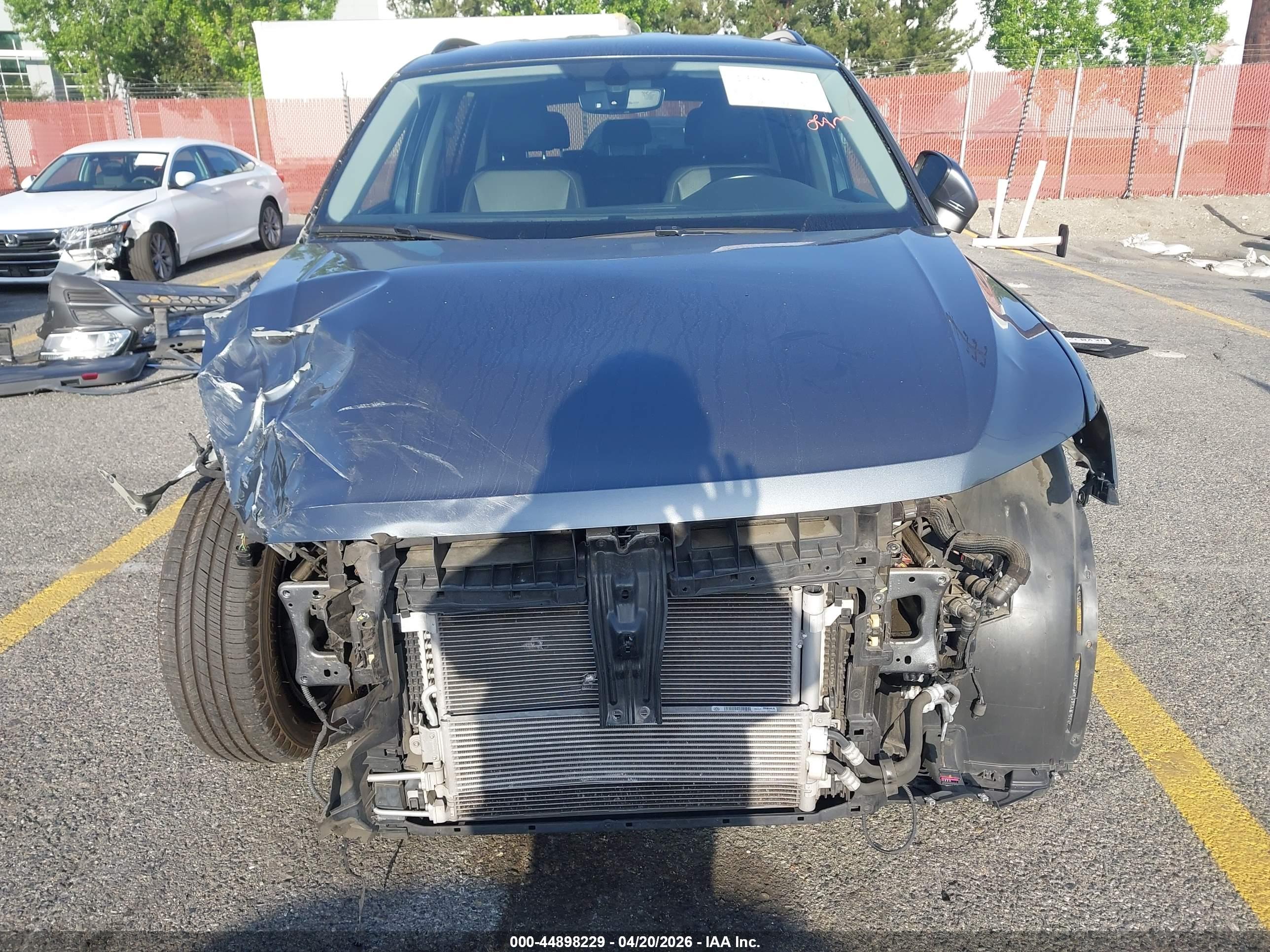 VOLKSWAGEN TIGUAN image 6