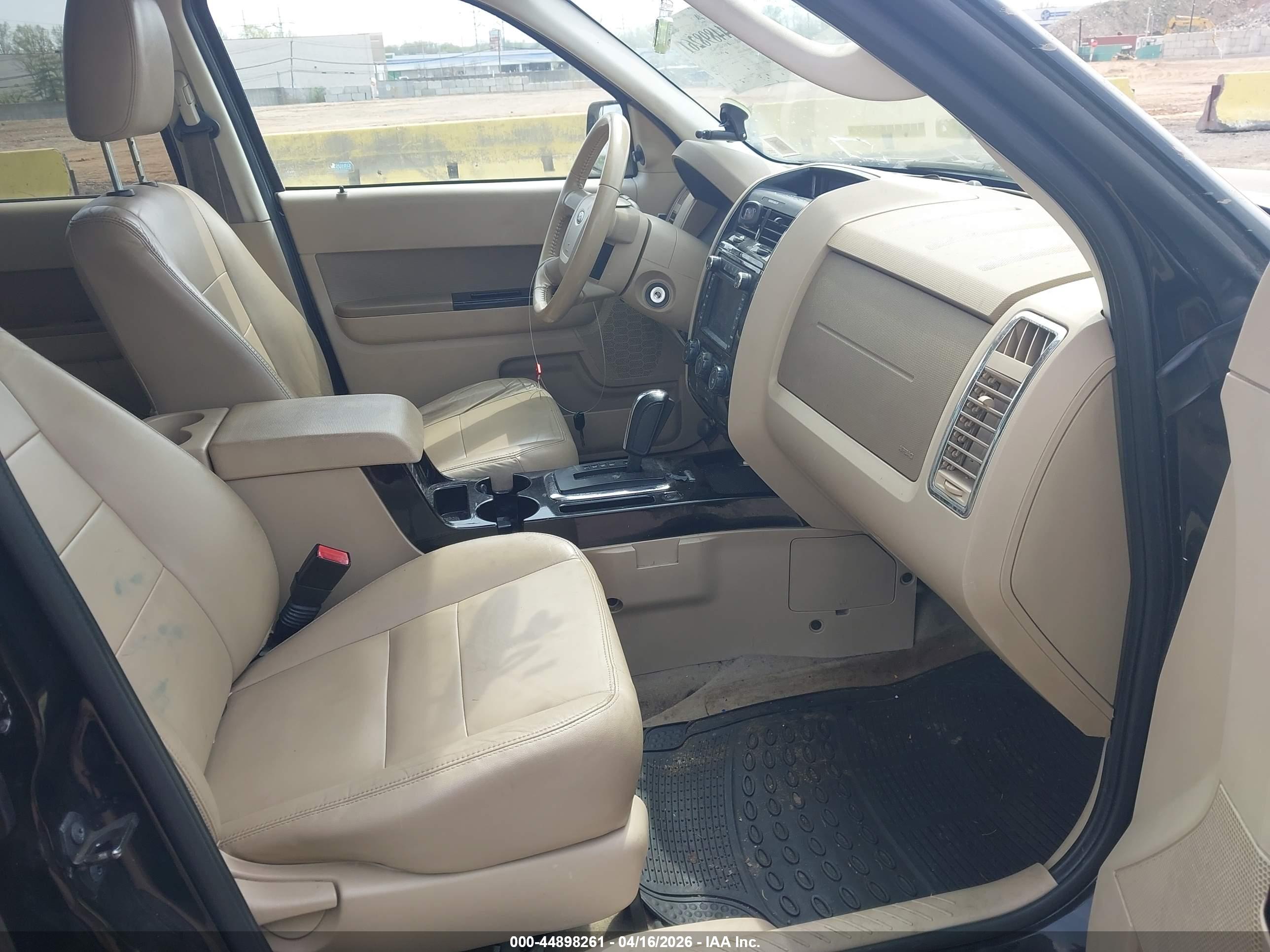 FORD ESCAPE image 5