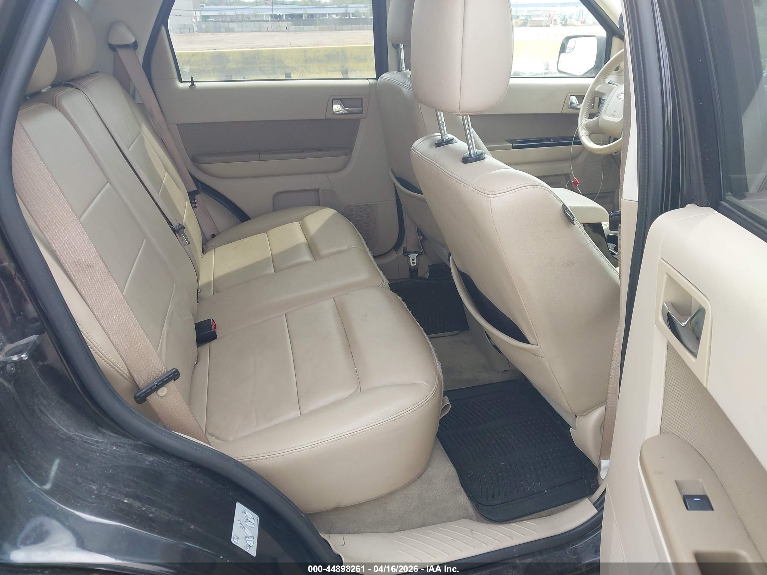 FORD ESCAPE image 8