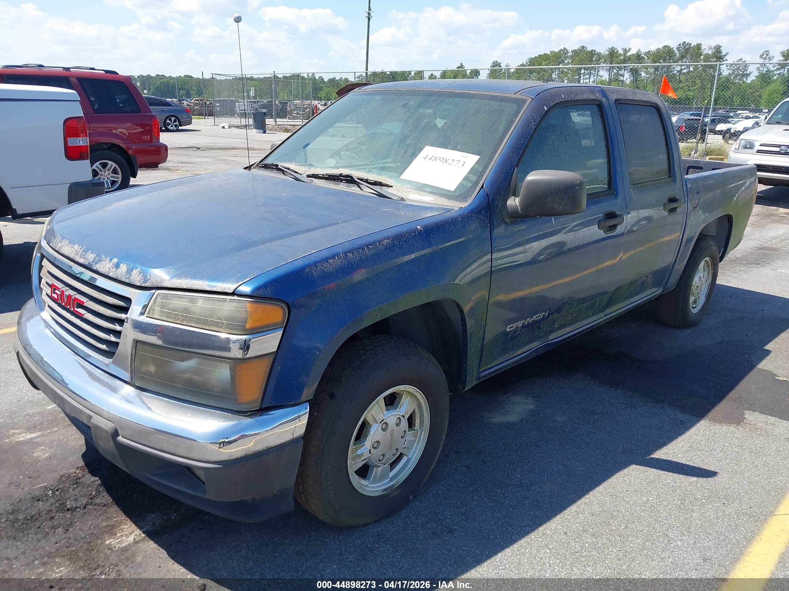 GMC CANYON image 2