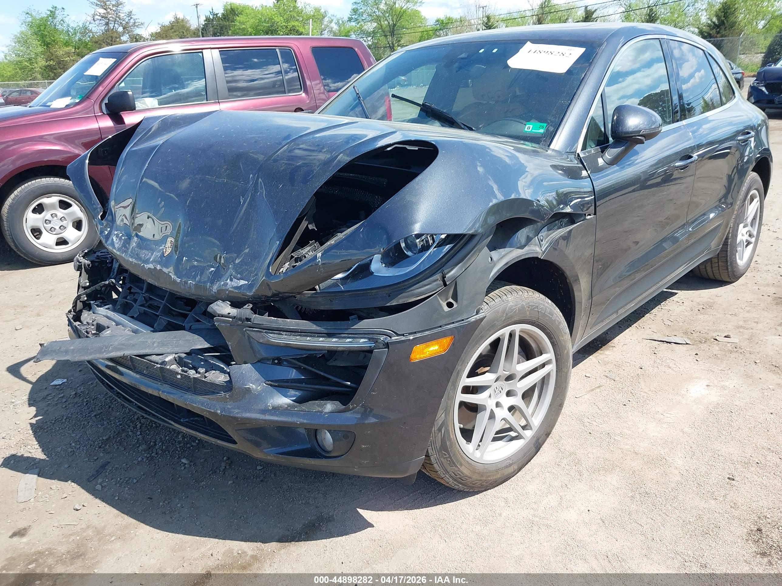 PORSCHE MACAN image 6
