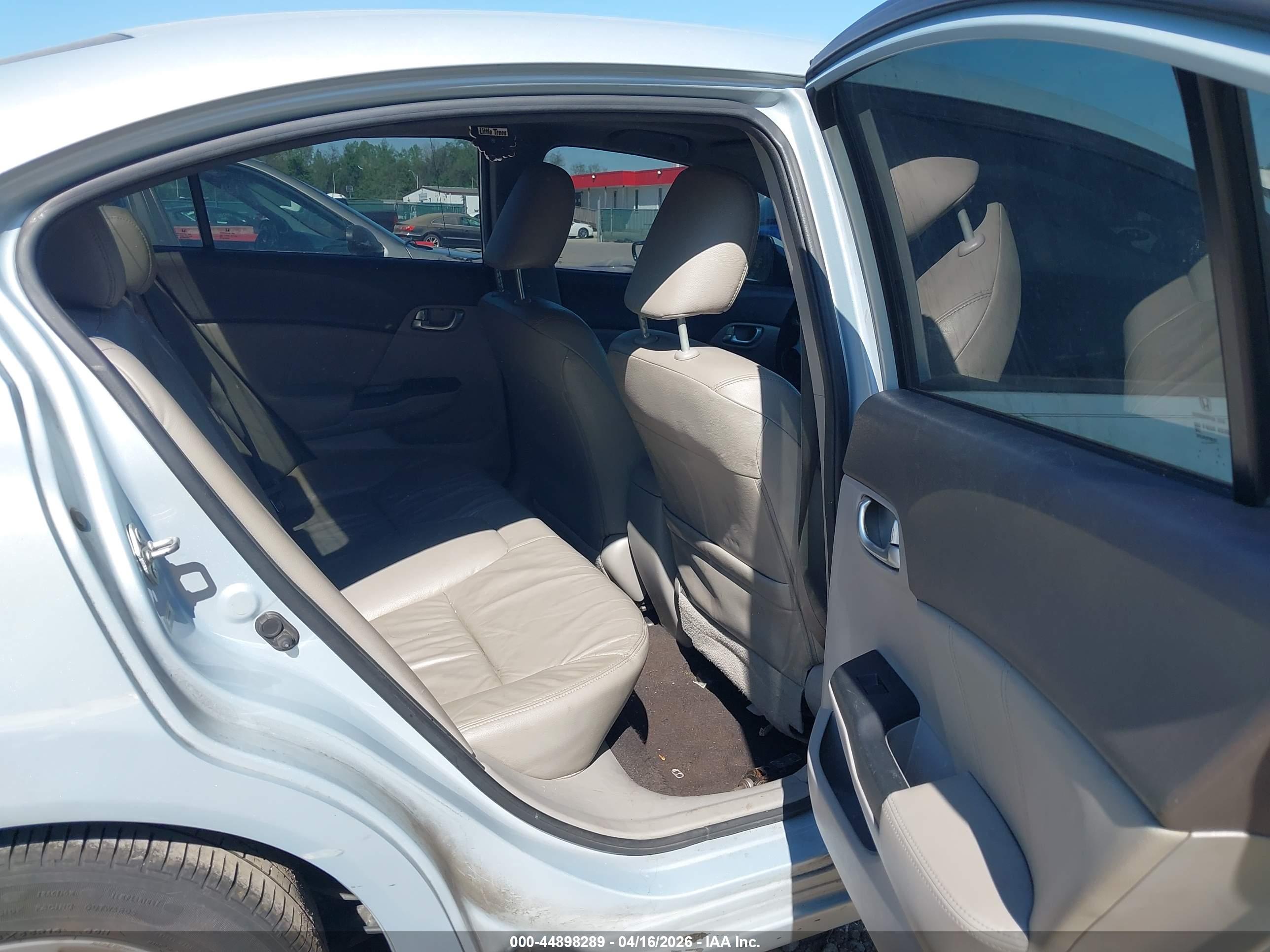 HONDA CIVIC image 8
