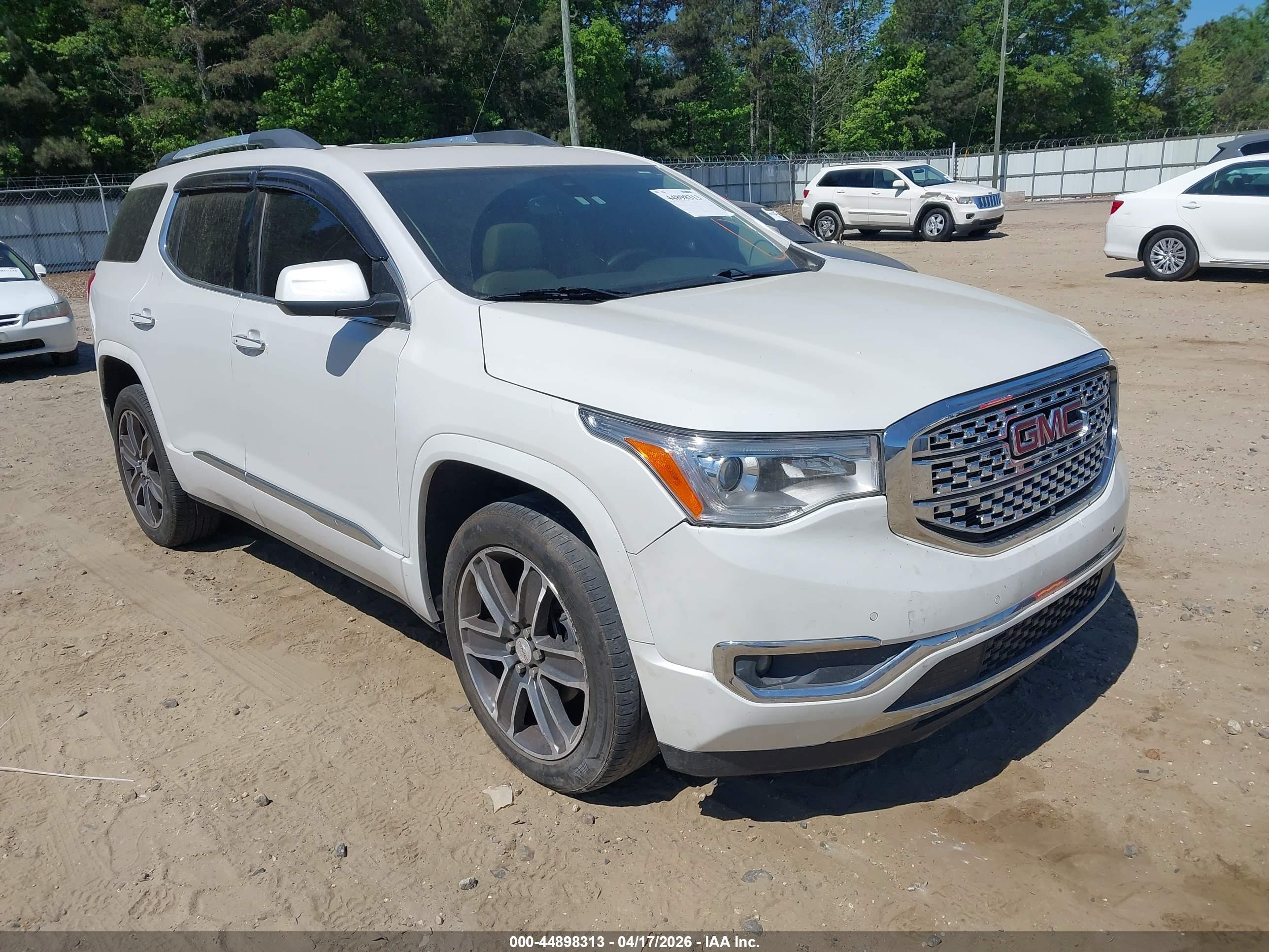 GMC ACADIA image 6