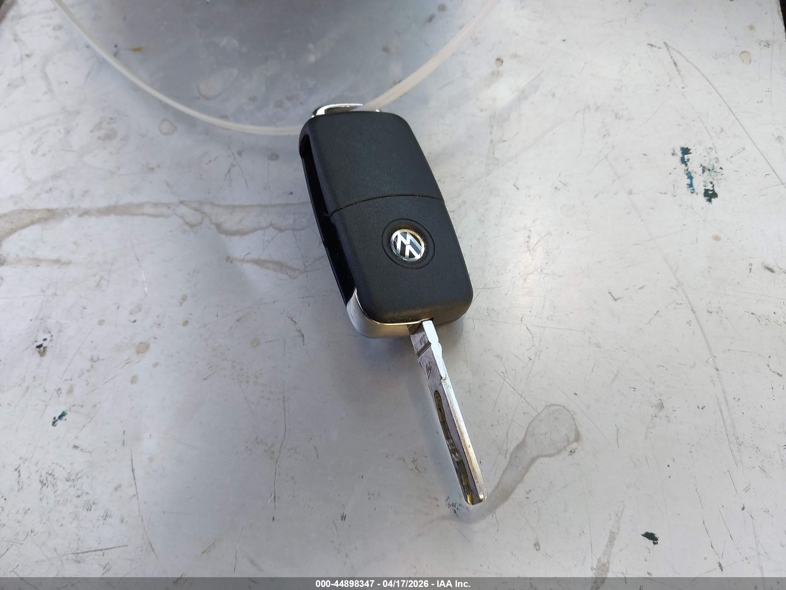 VOLKSWAGEN JETTA image 11