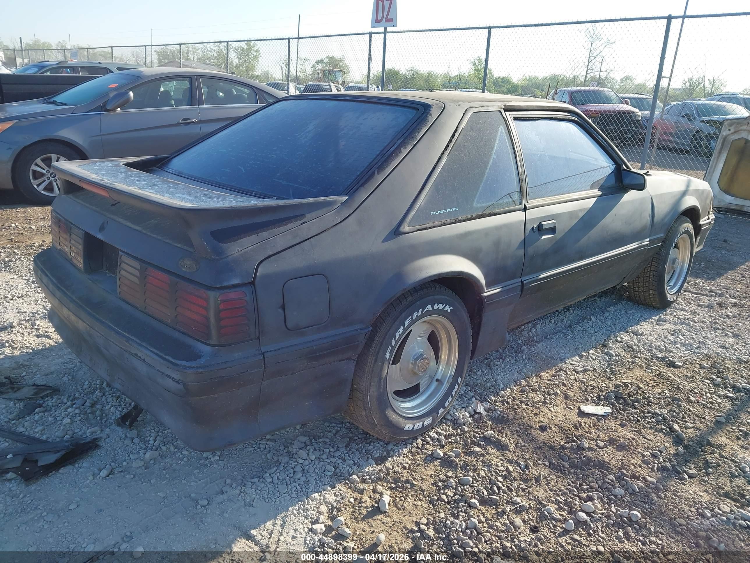 FORD MUSTANG image 4