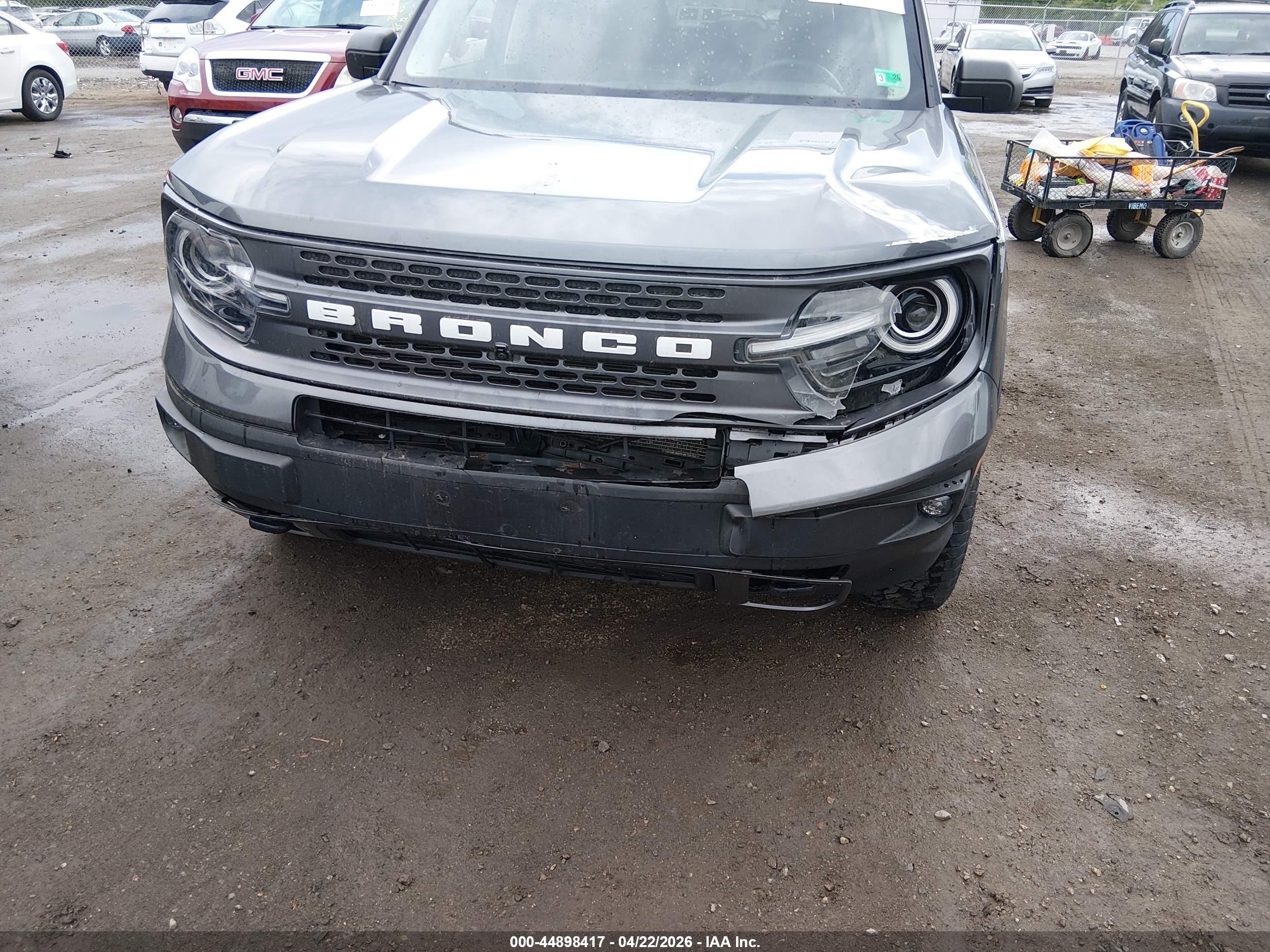 FORD BRONCO image 6