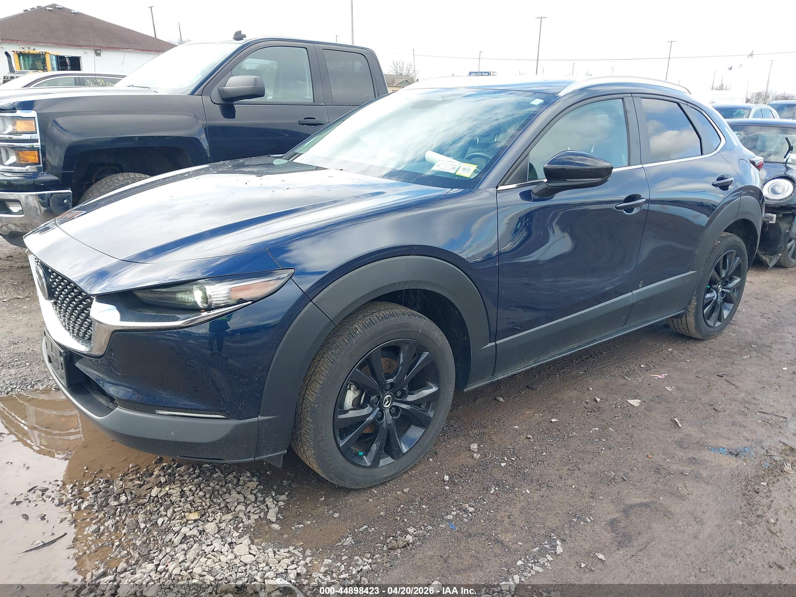 MAZDA CX-30 image 2