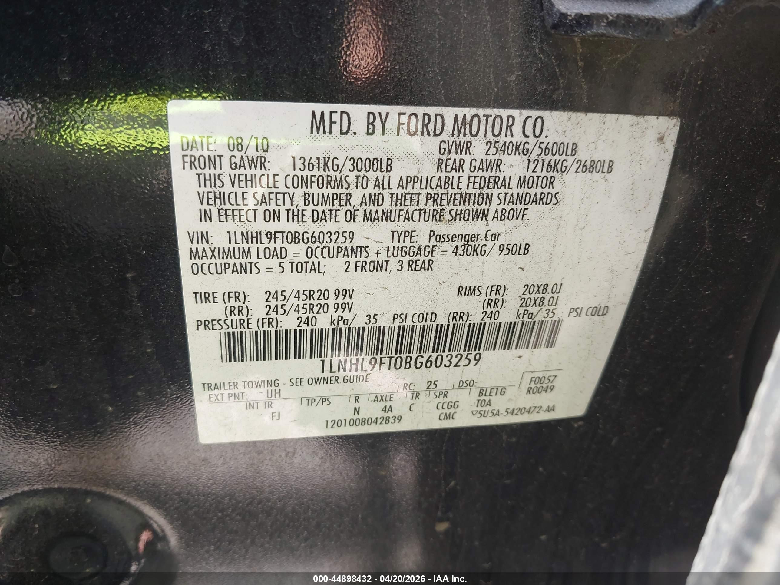 LINCOLN MKS image 9