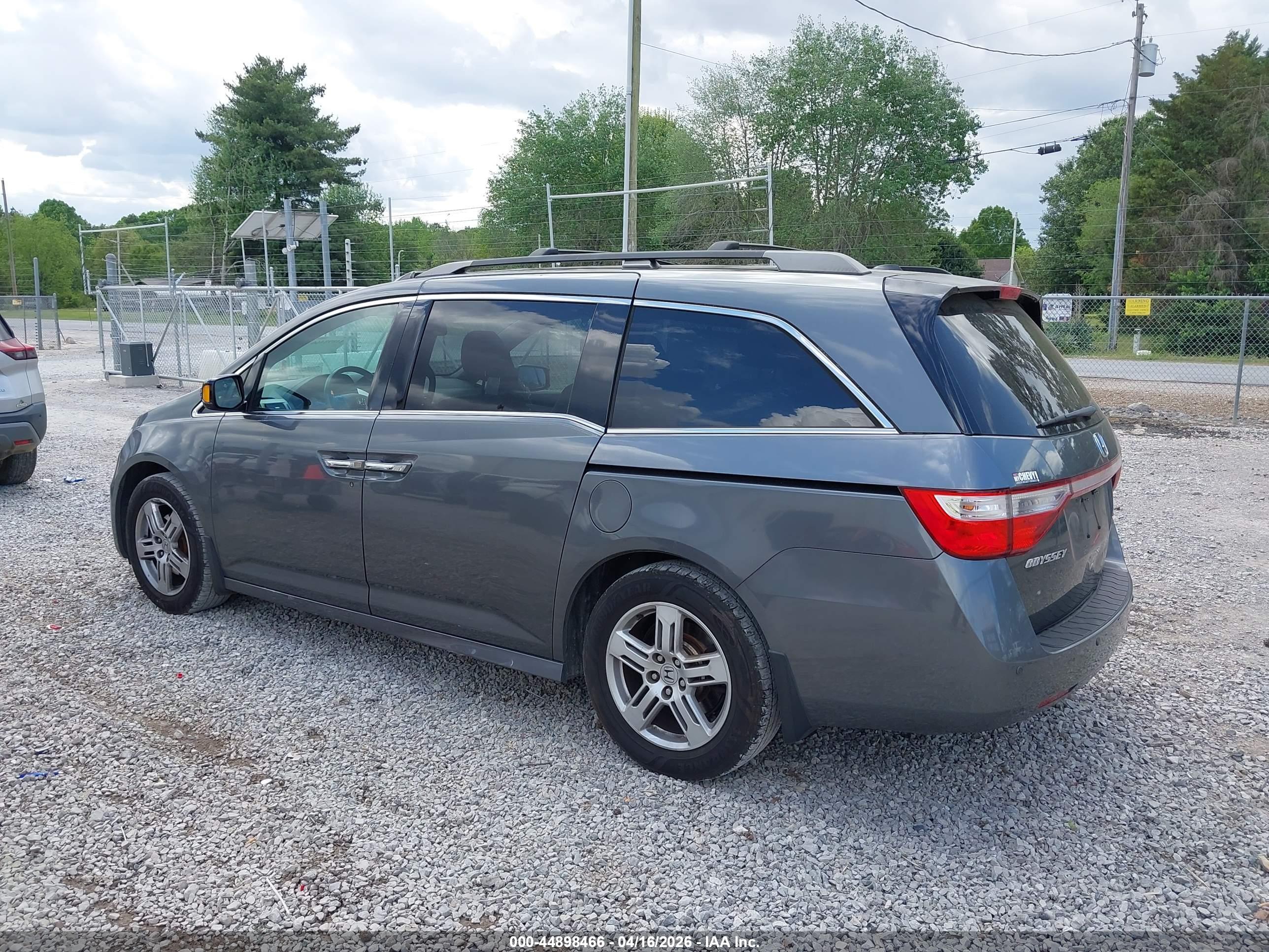 HONDA ODYSSEY image 3
