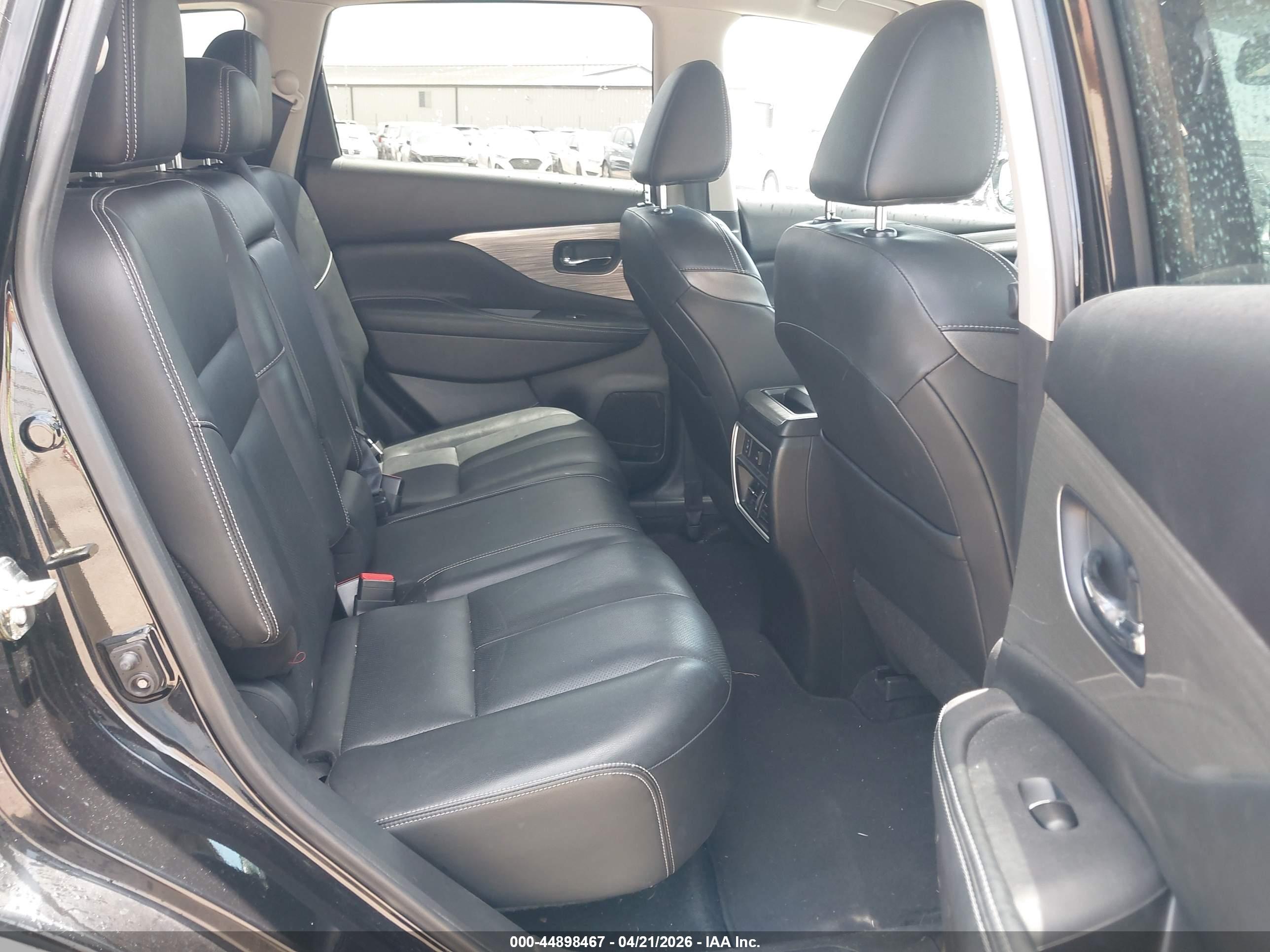 NISSAN MURANO image 8